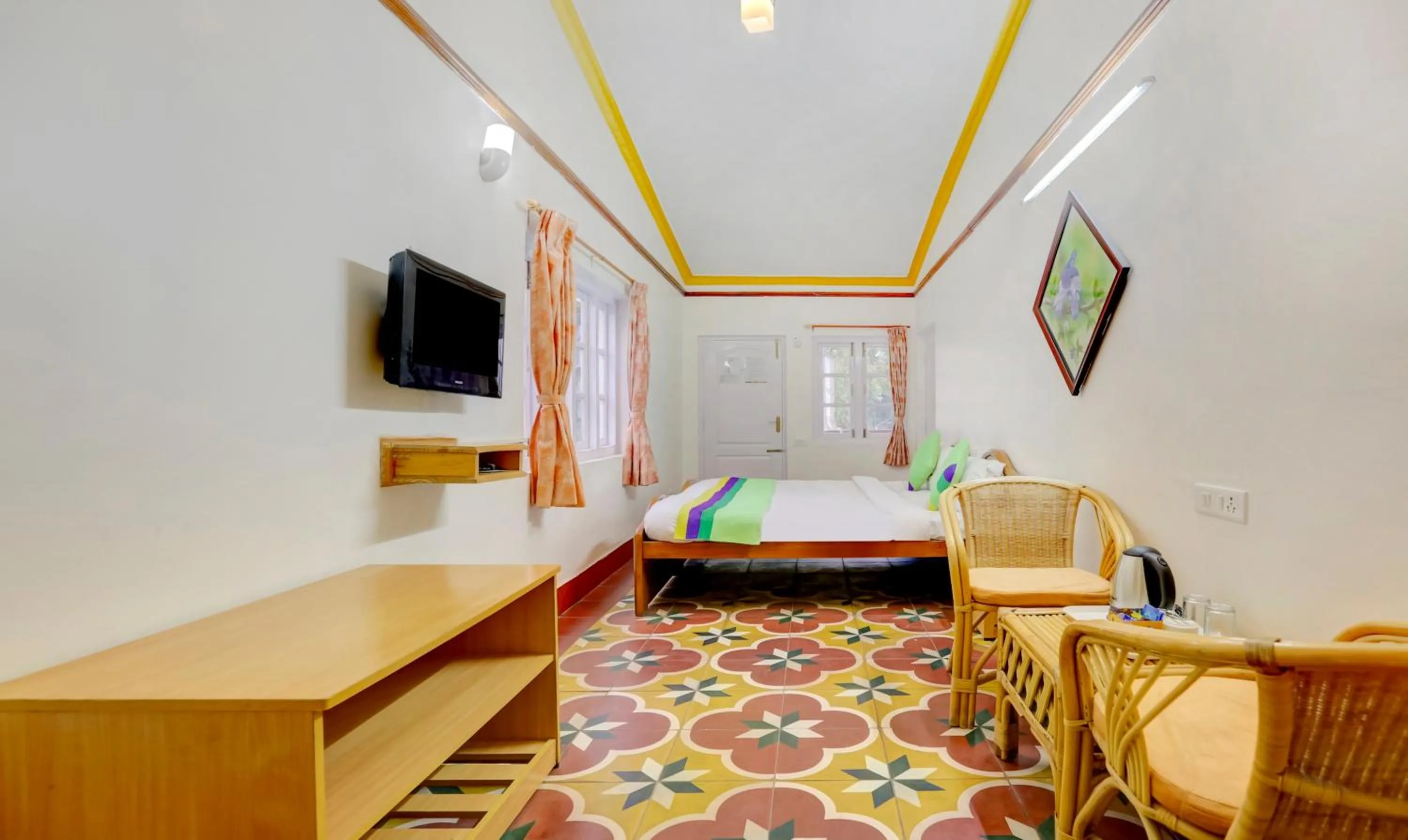 Bedroom, Bed in Treebo Atithi Bhavan, 1 Km From Ooty Lake