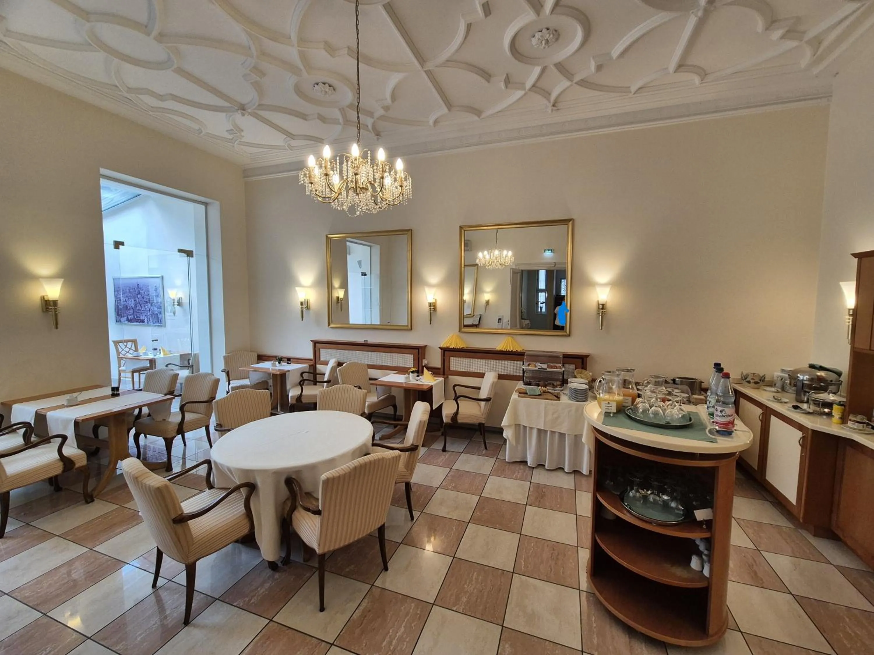 Breakfast in Hotel Beethoven