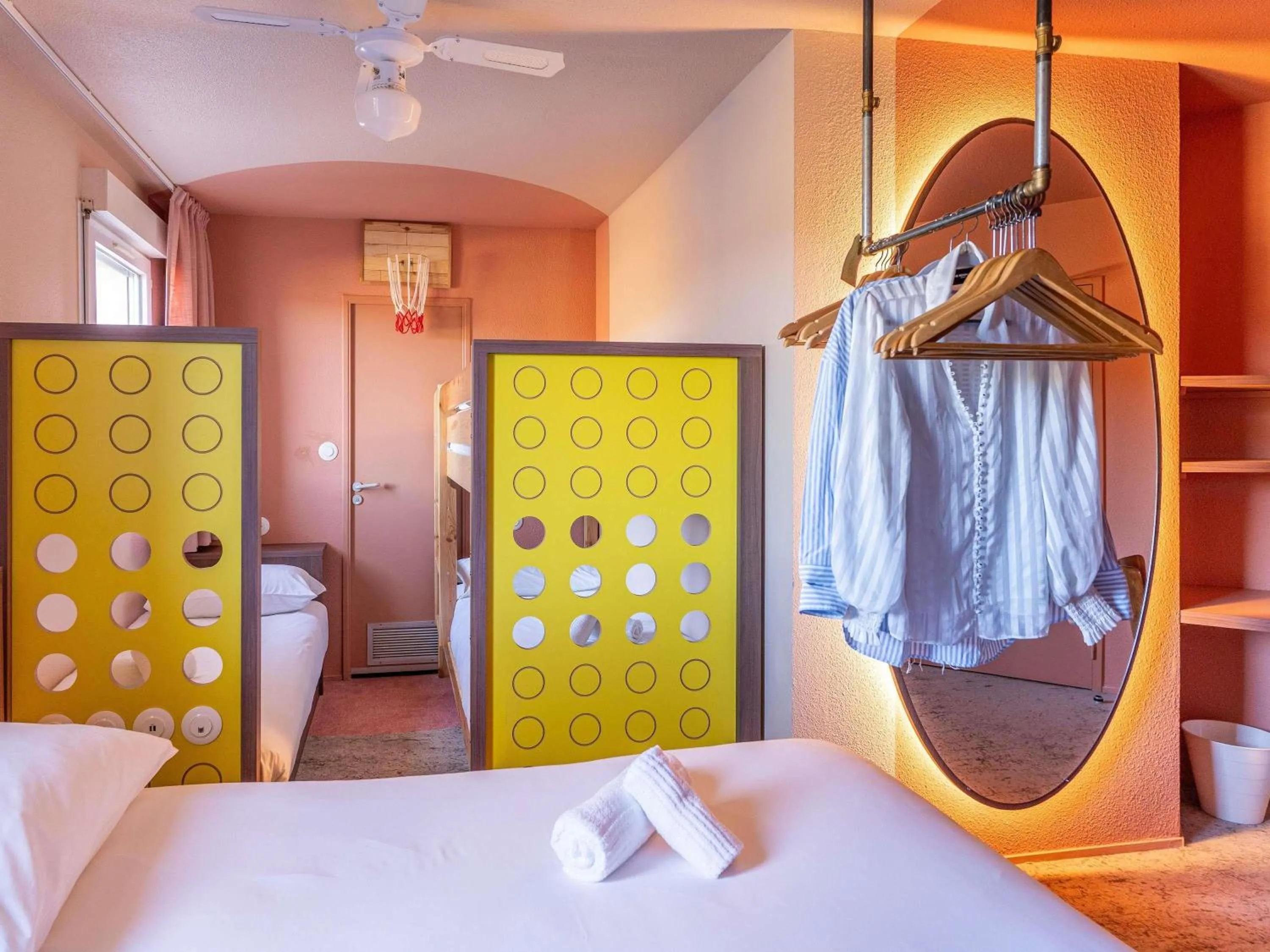 Bedroom, Bed in greet hôtel Pont du Gard - Route d'Avignon