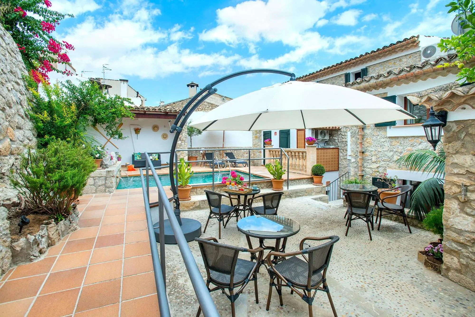Balcony/Terrace in Petit Caimari - Turismo de interior