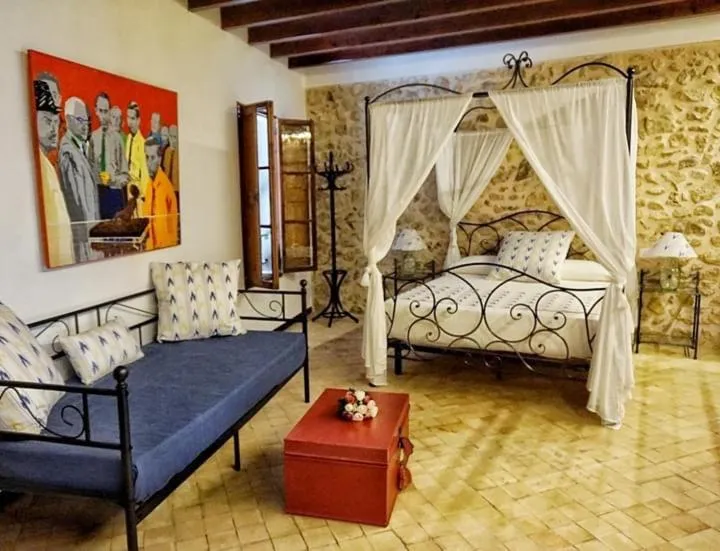 Bed in Petit Caimari - Turismo de interior