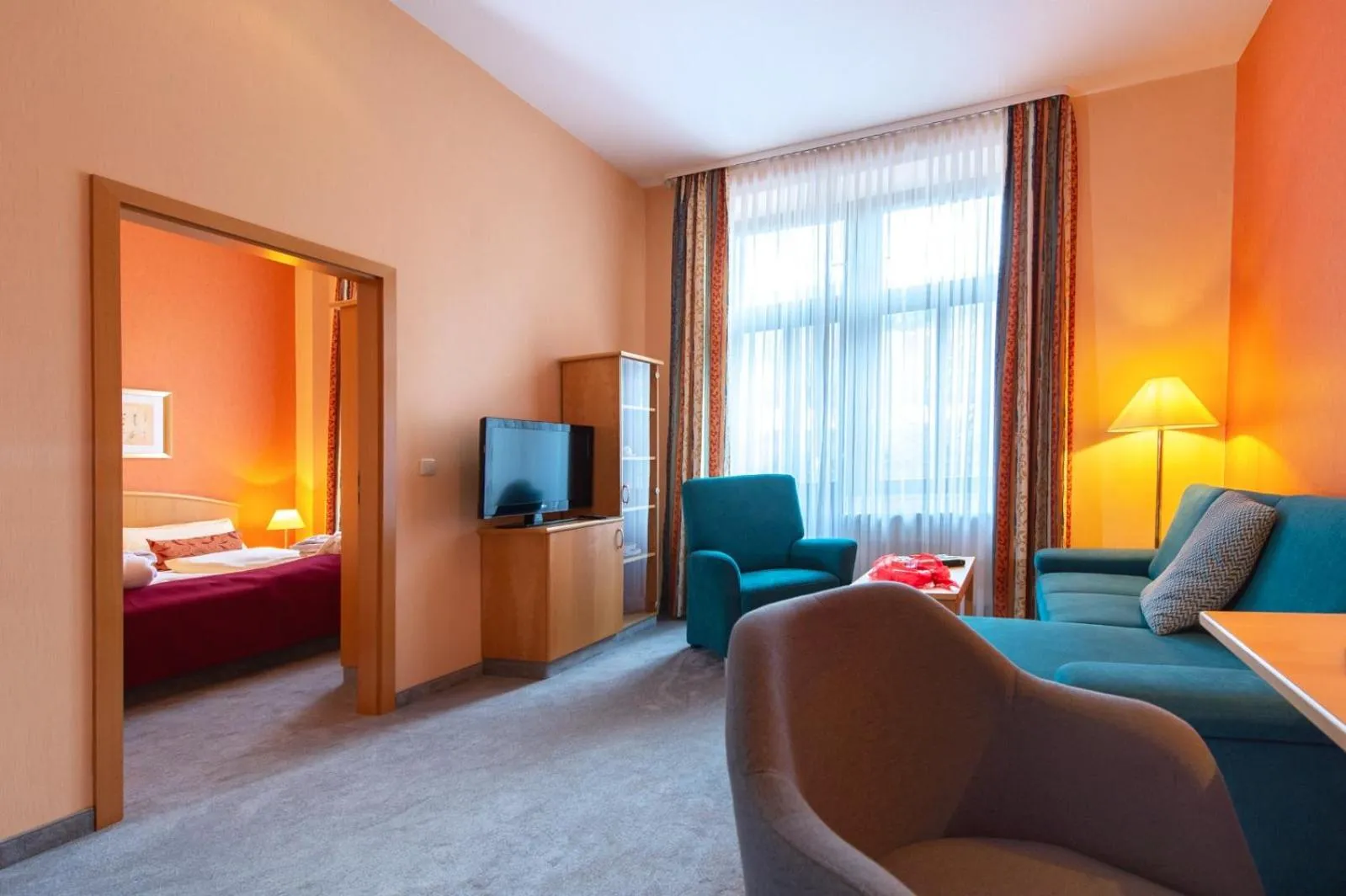 Living room, Bed in Dappers Wellness Hotel