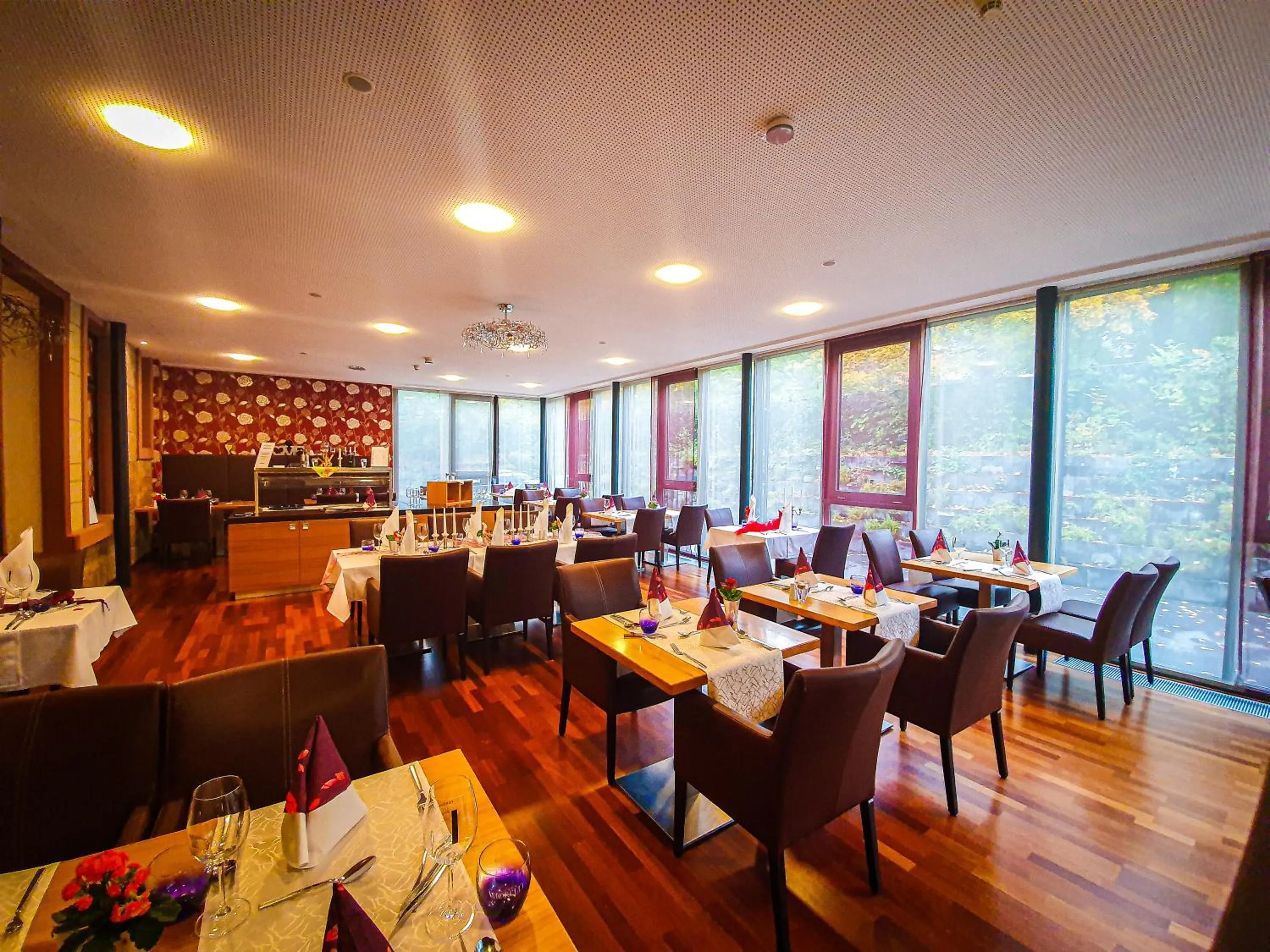 Restaurant/places to eat in Dappers Wellness Hotel