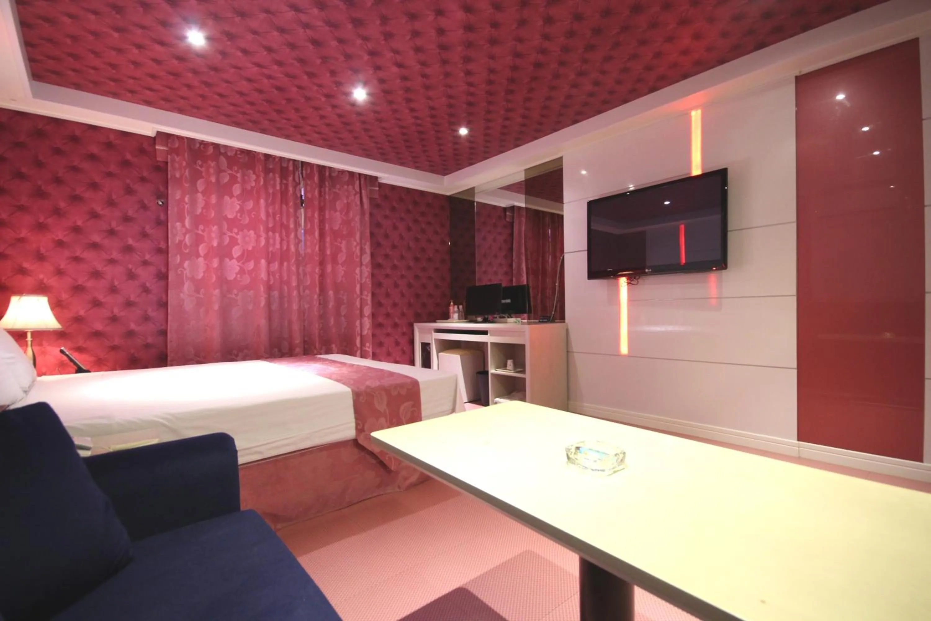 Photo of the whole room in Sono Hotel