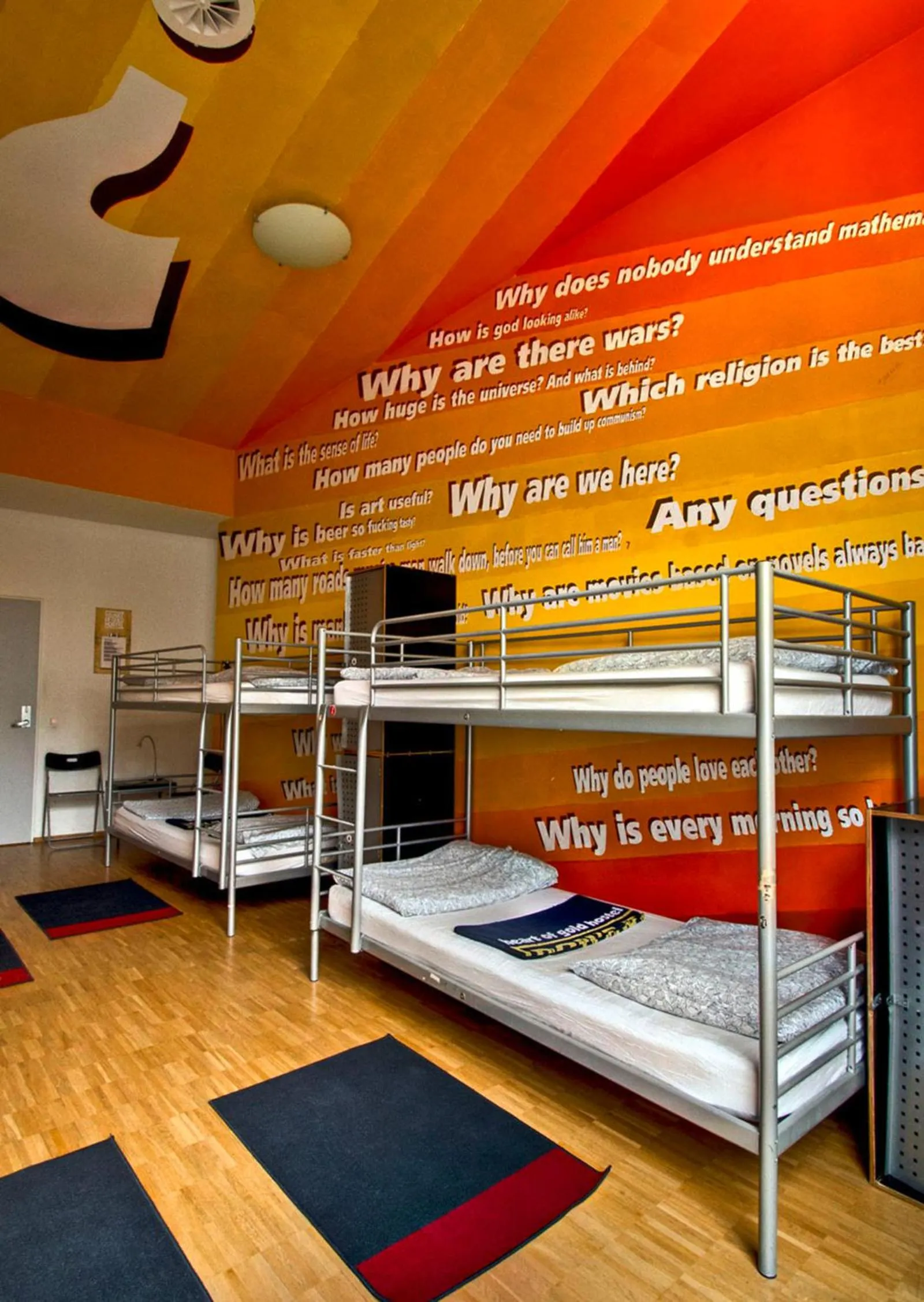 Photo of the whole room, Bed in Heart of Gold Hostel & Capsules Berlin