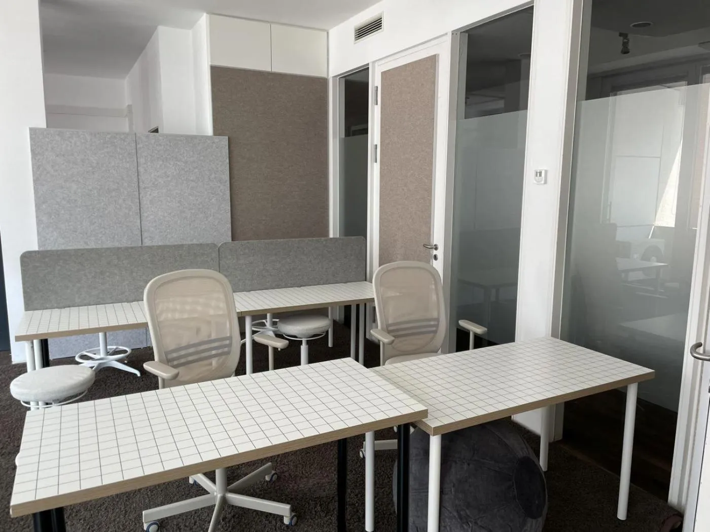 Business facilities in Heart of Gold Hostel & Capsules Berlin