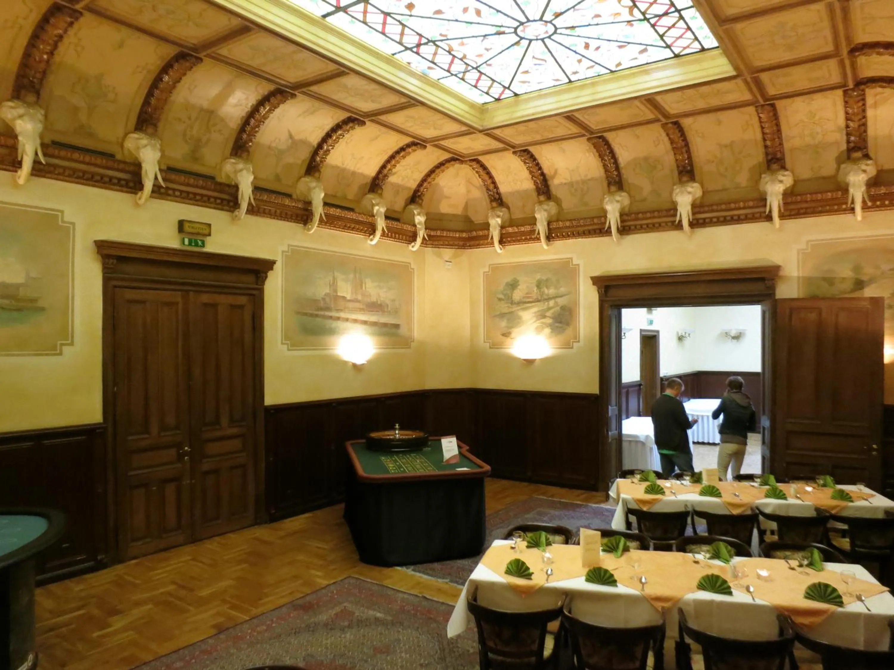 Business facilities in Hotel Elefant