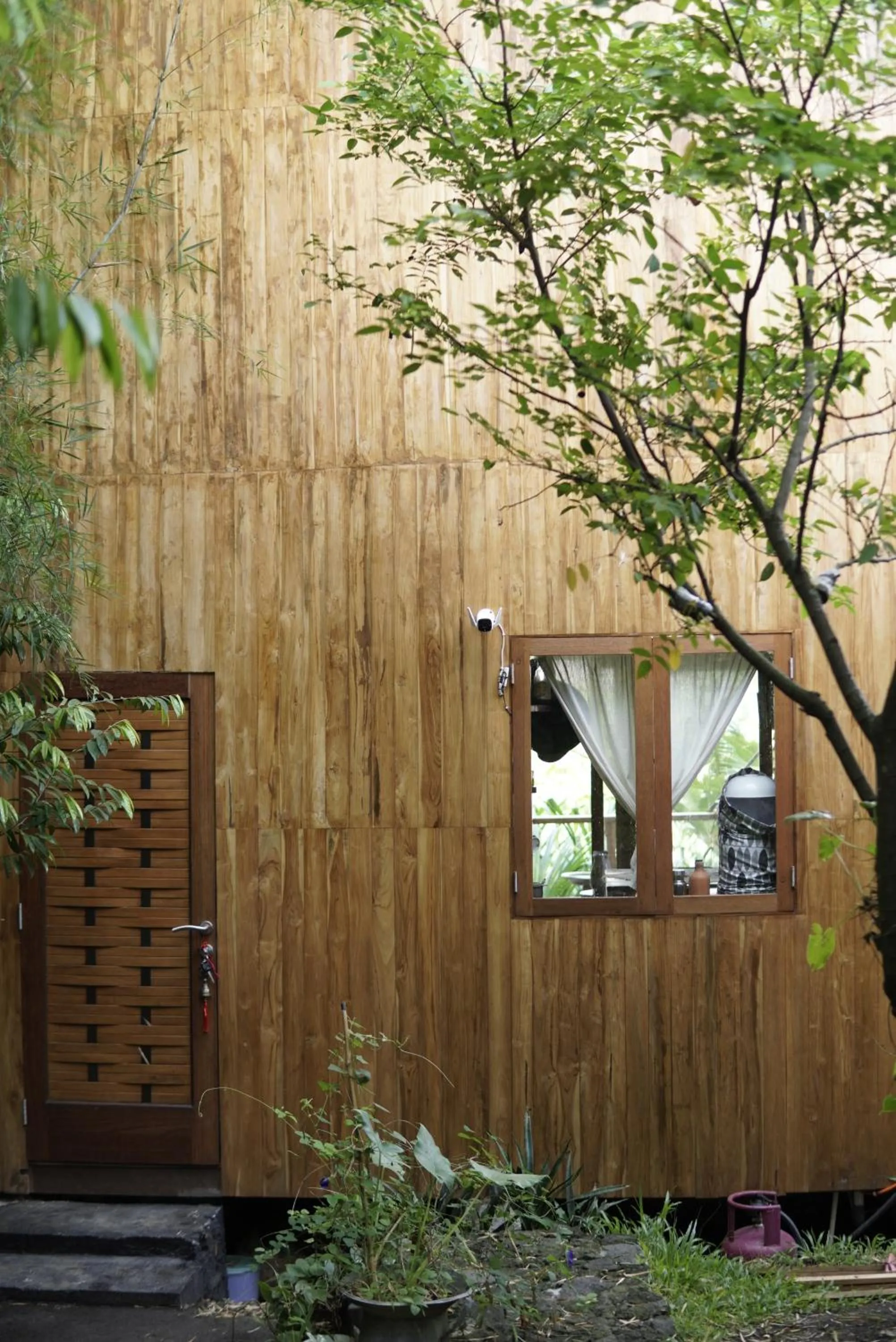 Ubuntu Bali Eco Yoga Retreat - CANGGU