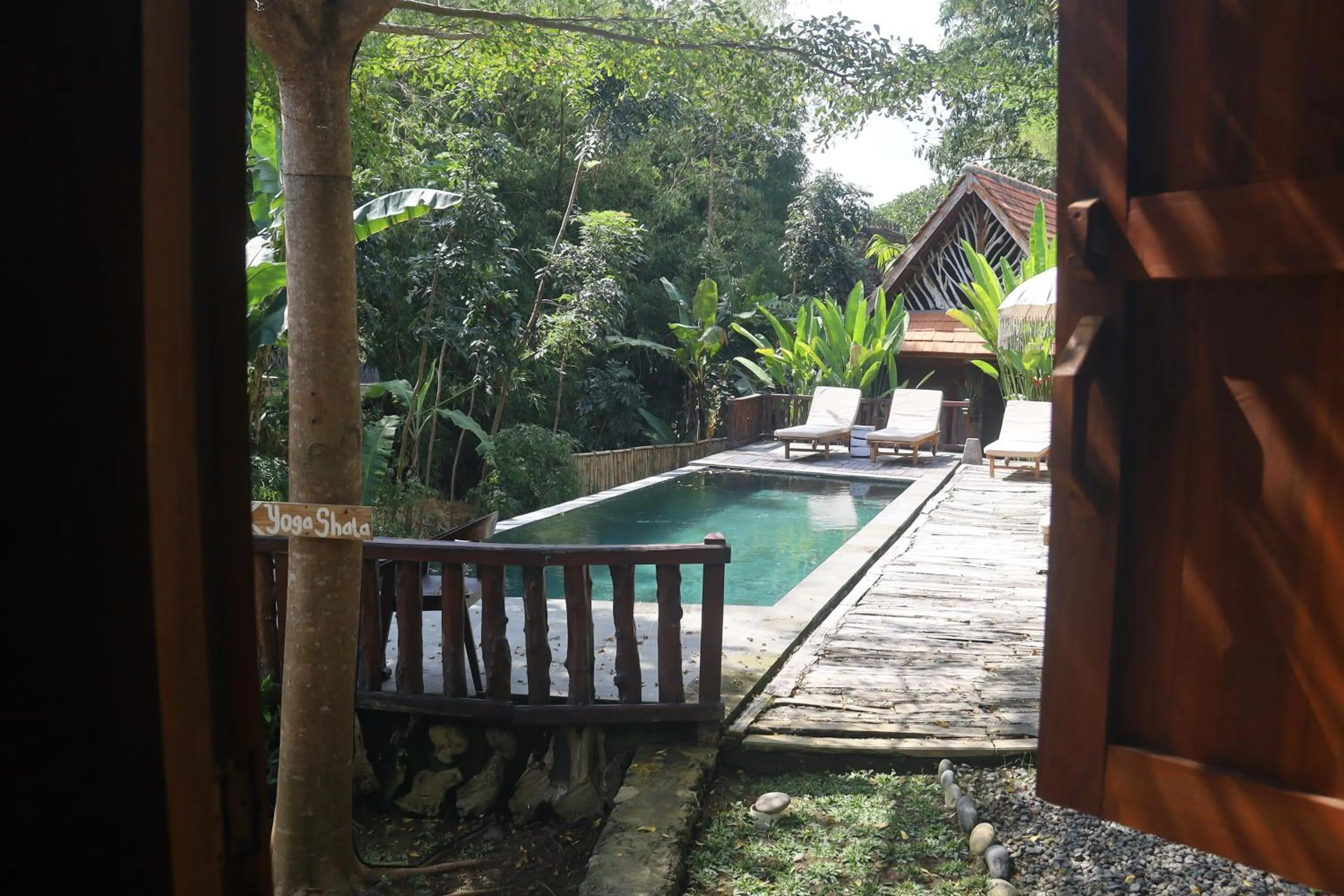 Garden in Ubuntu Bali Eco Yoga Retreat - CANGGU