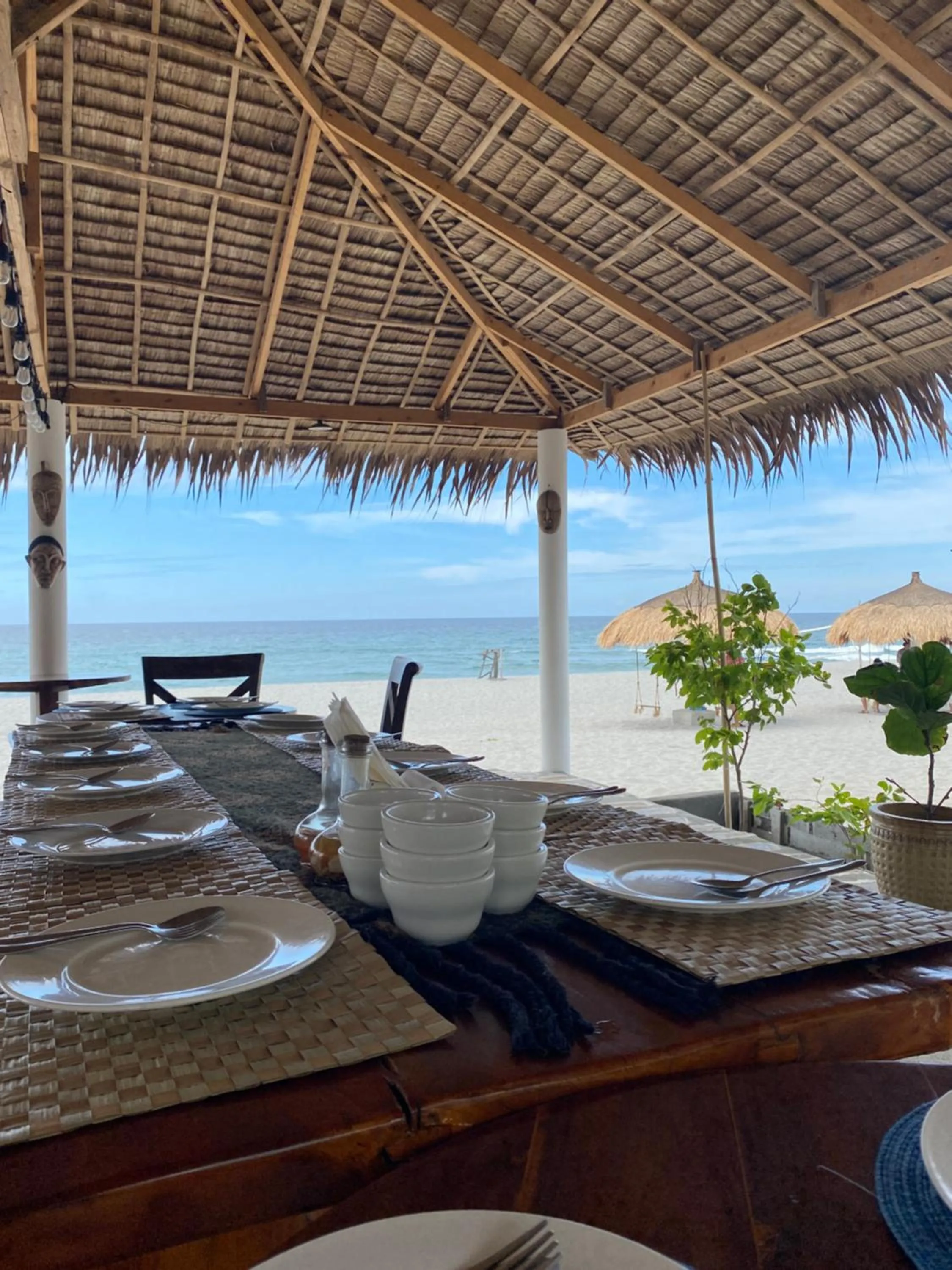 Restaurant/places to eat in Club Monet Beachfront Resort by Cocotel