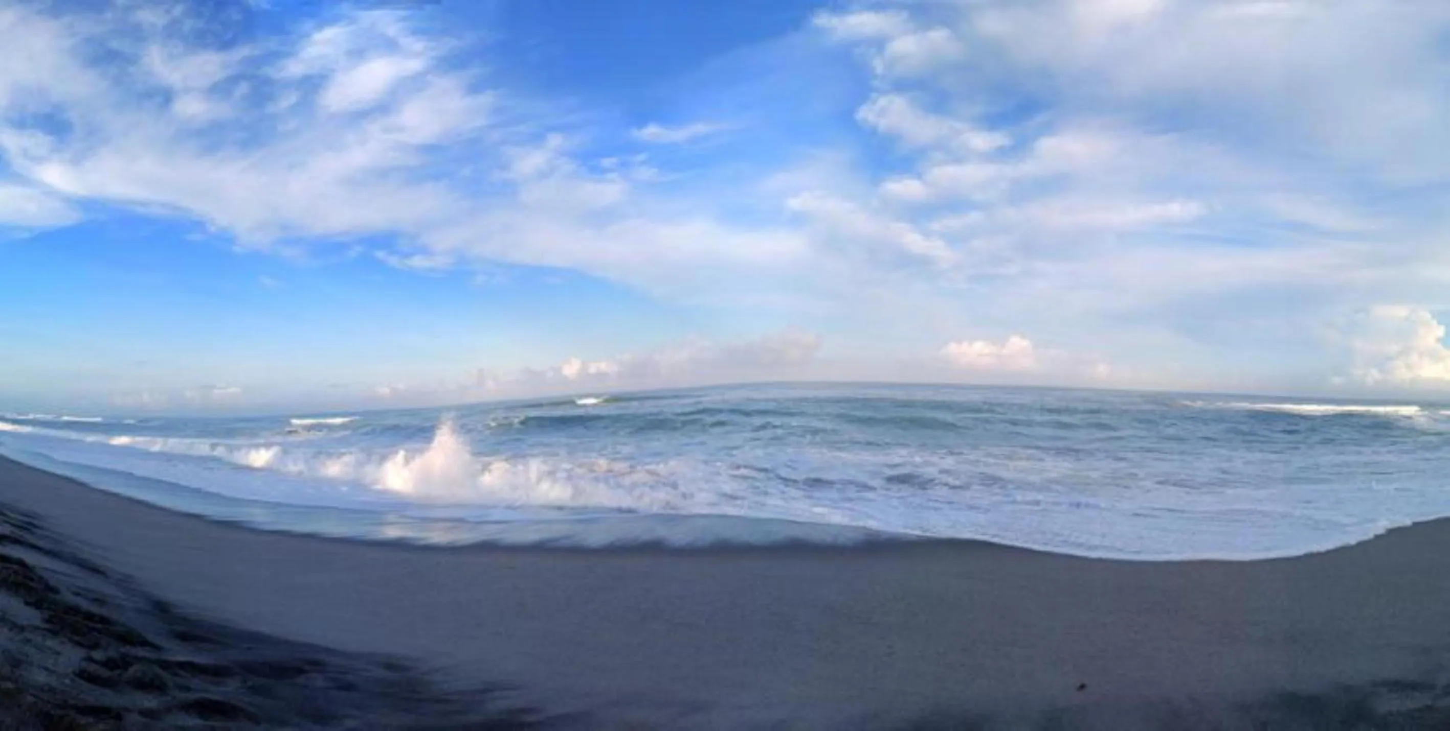 Club Monet Beachfront Resort by Cocotel