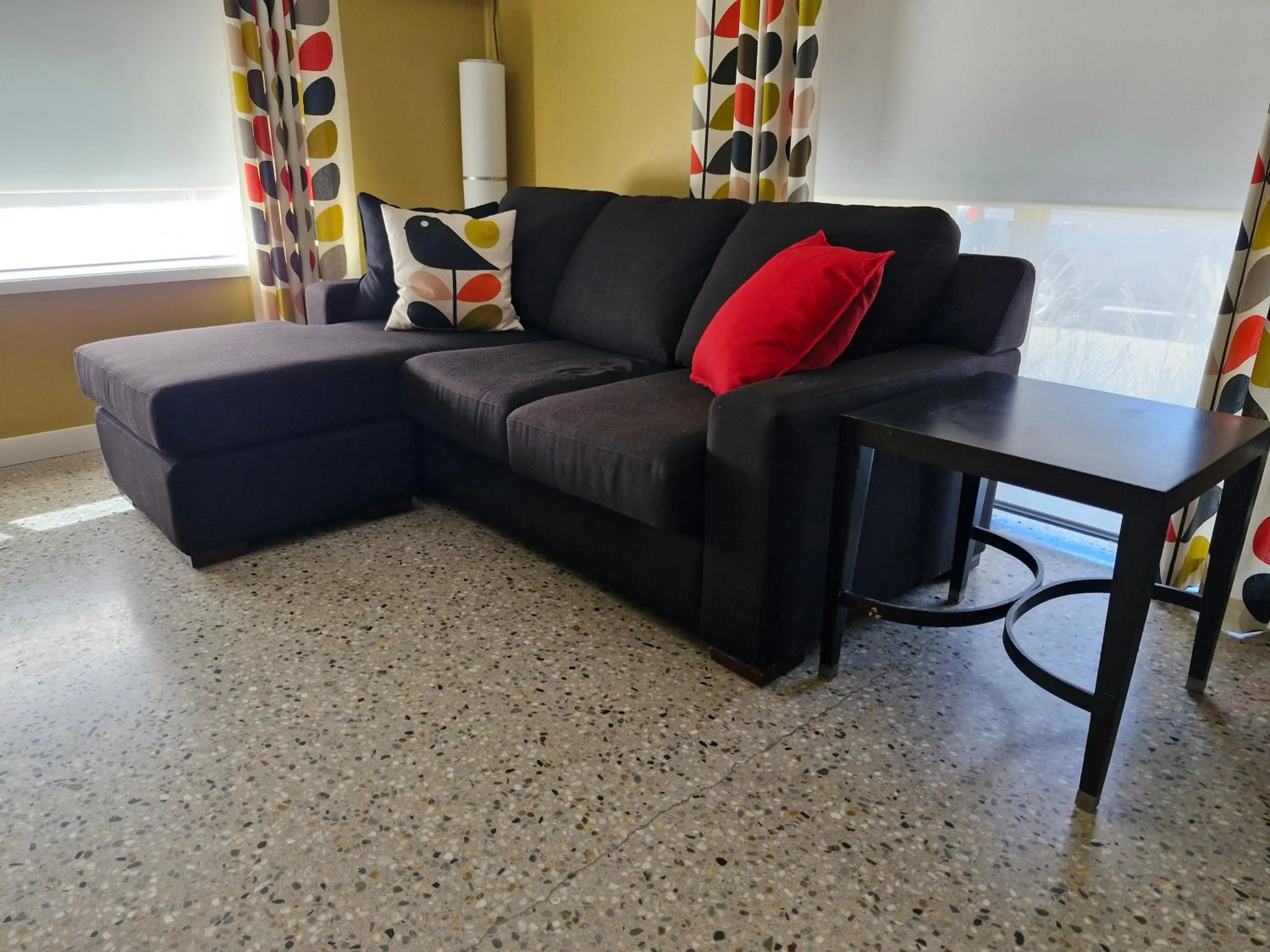 Living room in Wahgunyah Motel