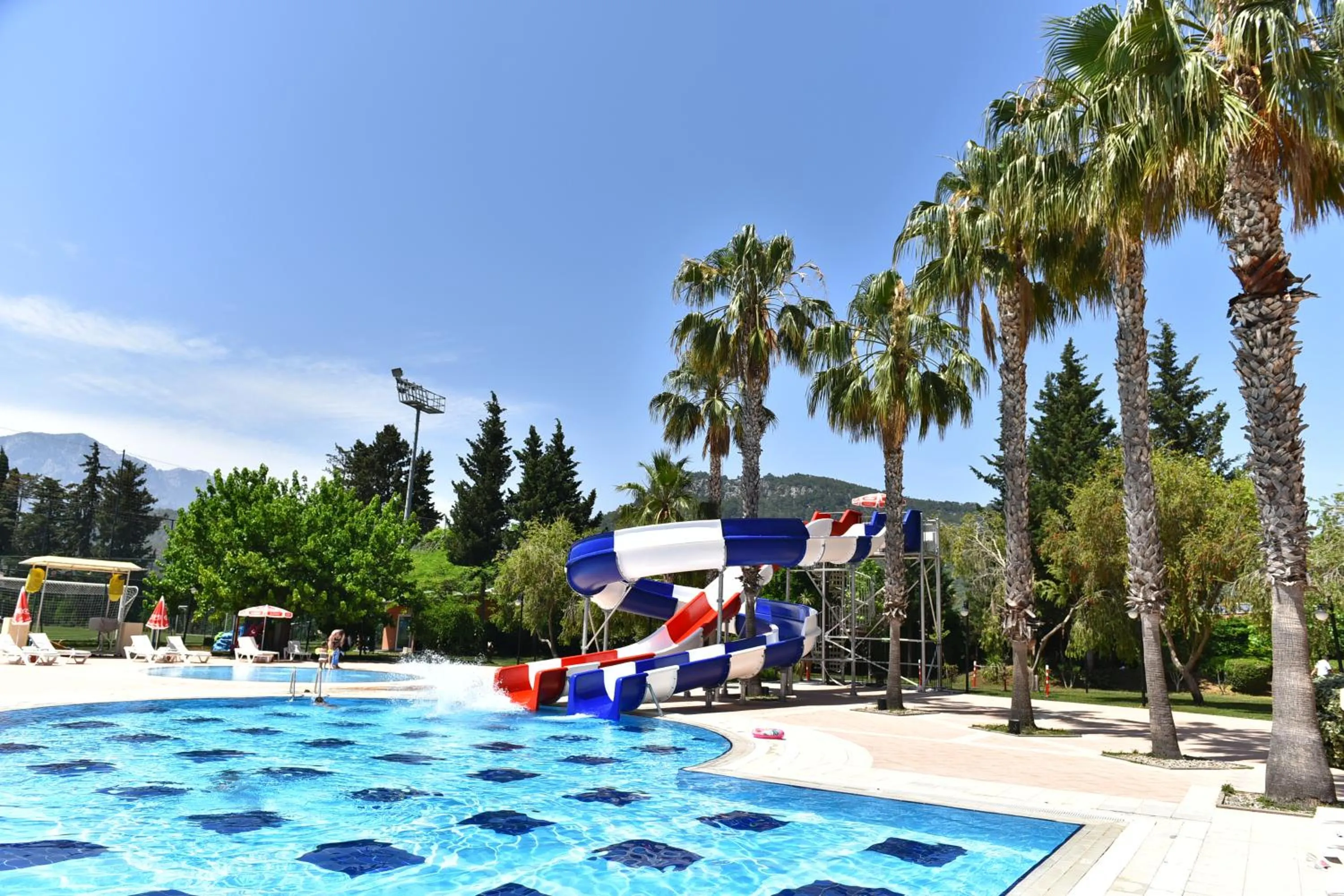 Swimming pool in Viking Park Hotel