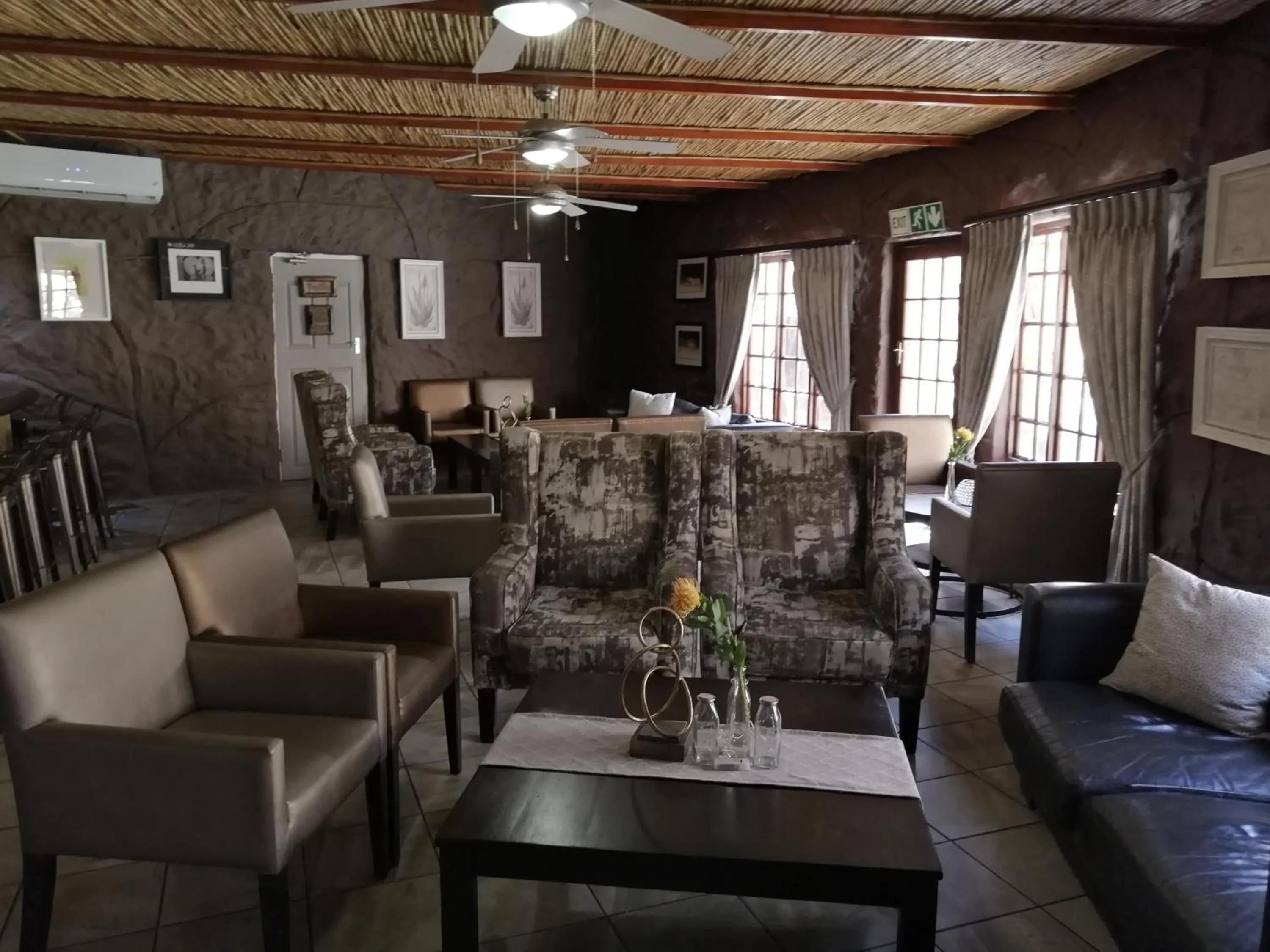 Lounge or bar in Kagga Kamma Eco Lodge & Spa