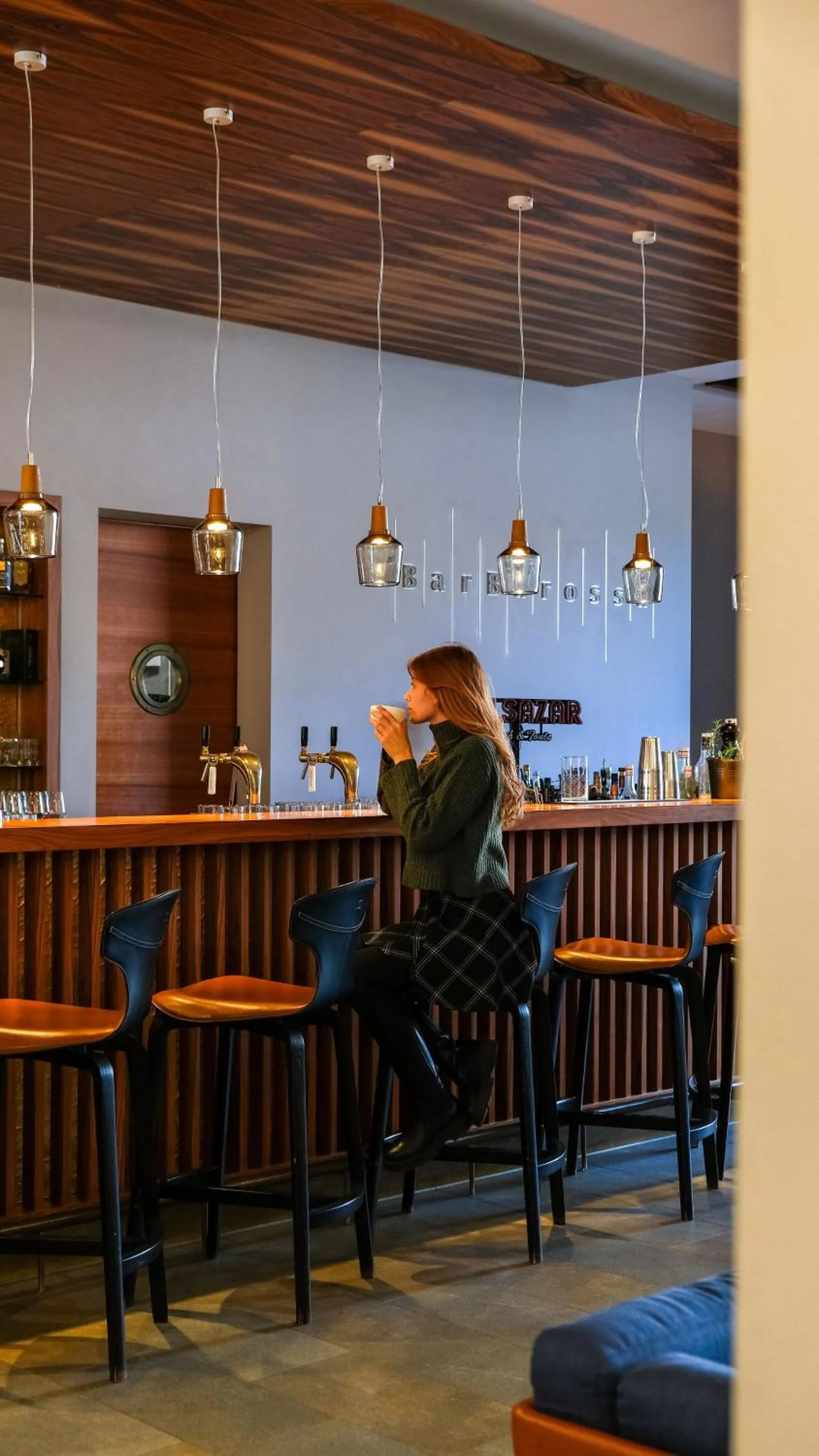 Lounge or bar in Klosterhof – Alpine Hideaway & Spa