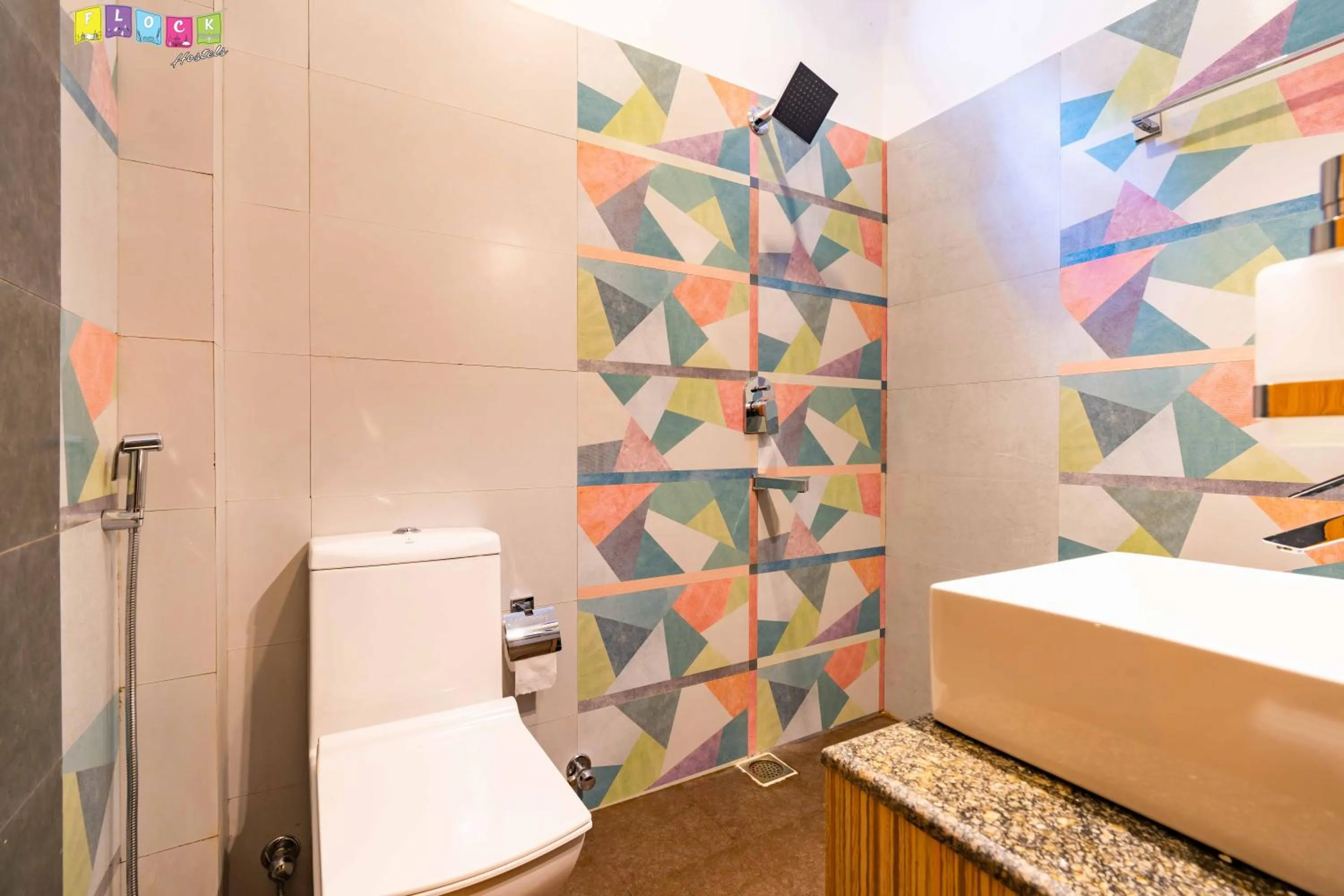 Shower in Flock Kathmandu