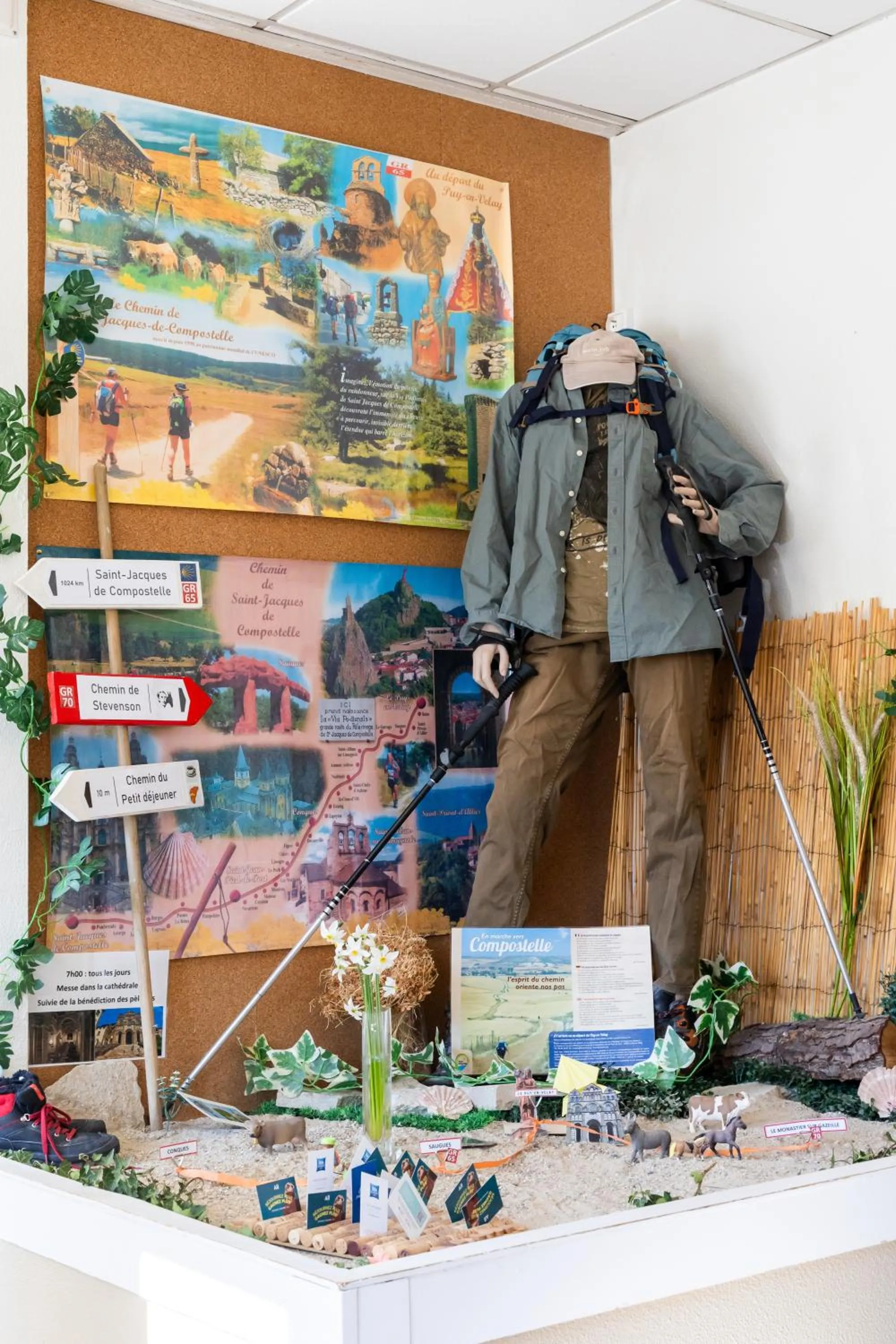 Lobby or reception in ibis budget Le Puy En Velay