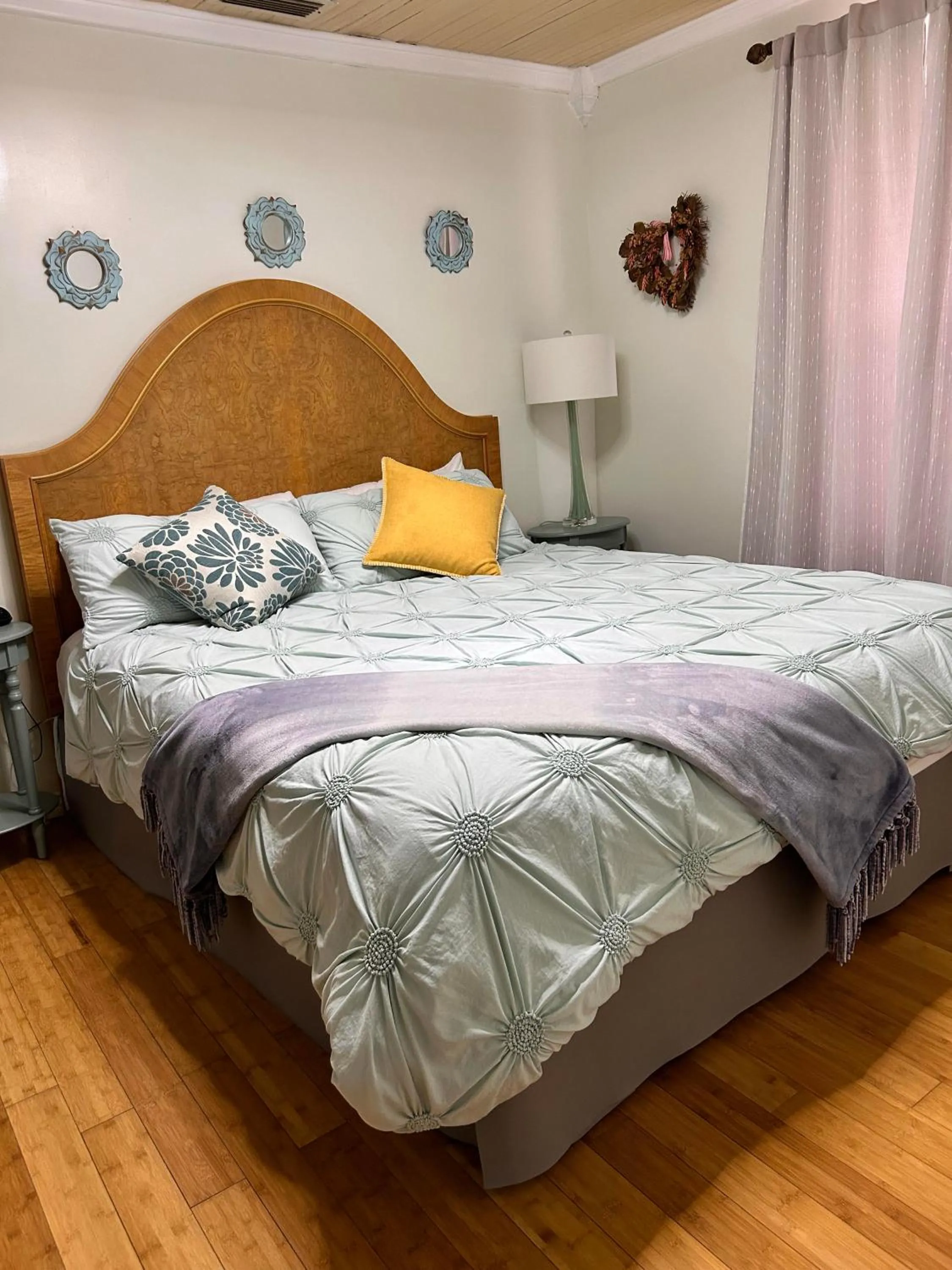 Bed in Manatee Palms