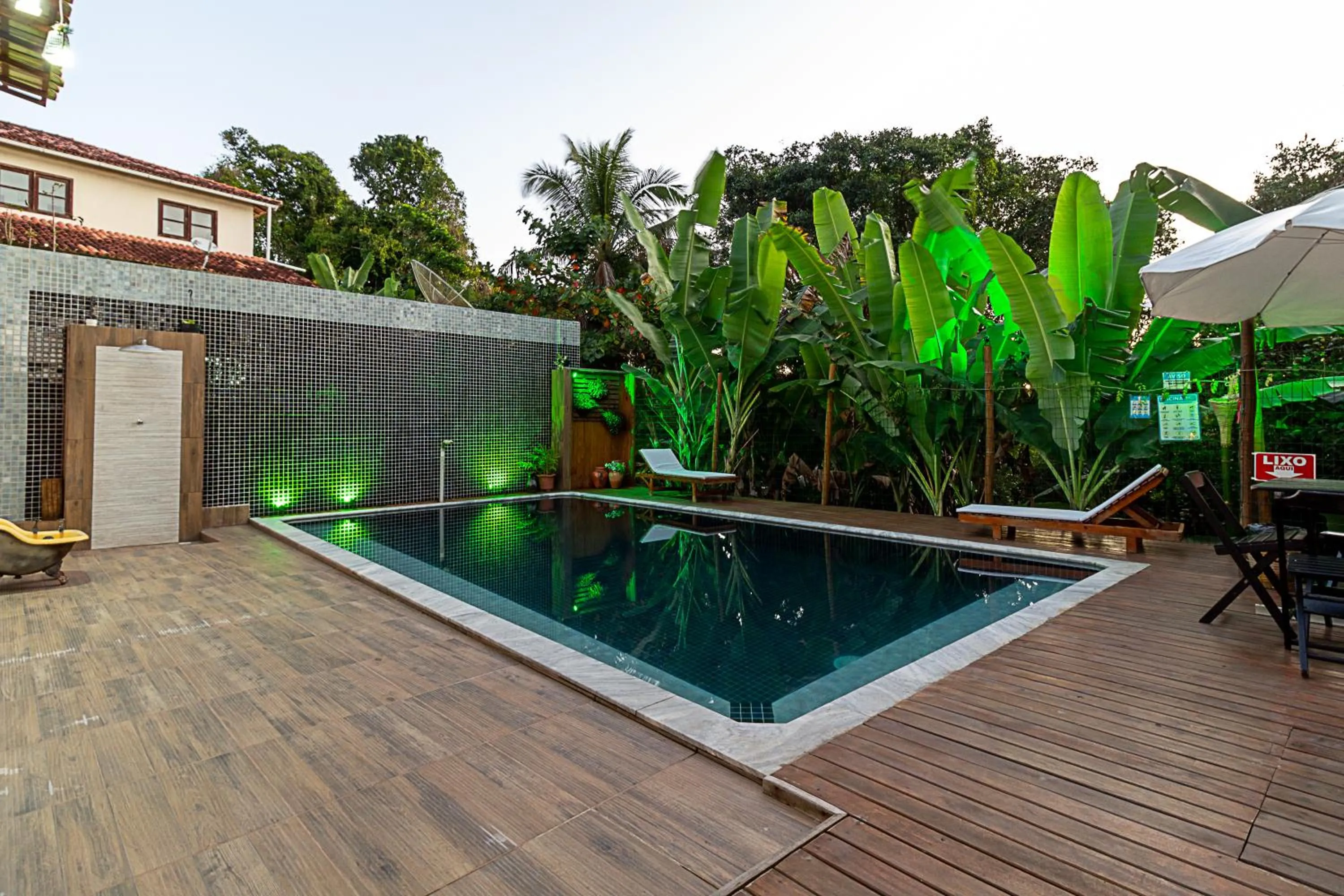 Pool view in Villa Handam