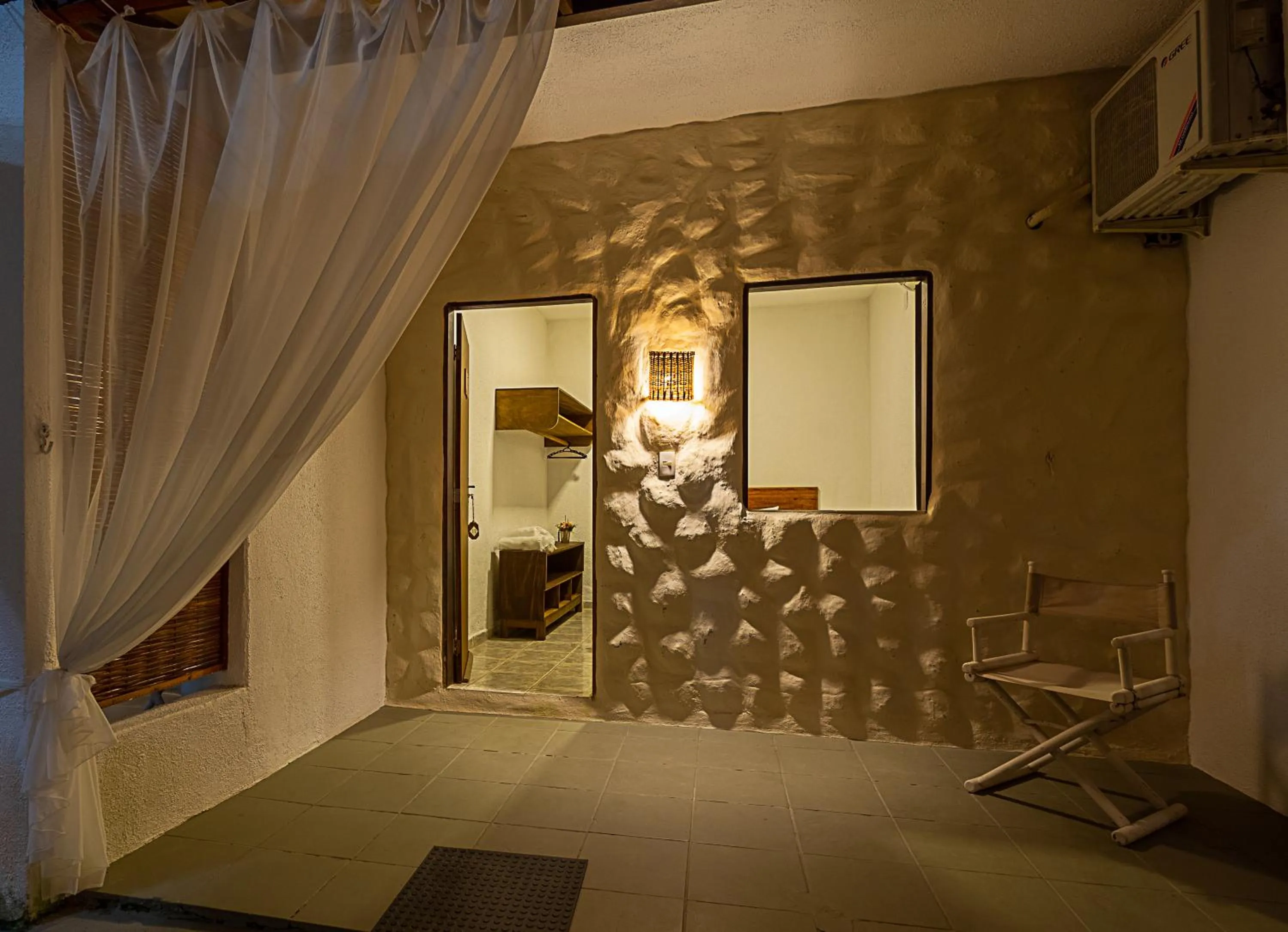 Property building in Villa Handam