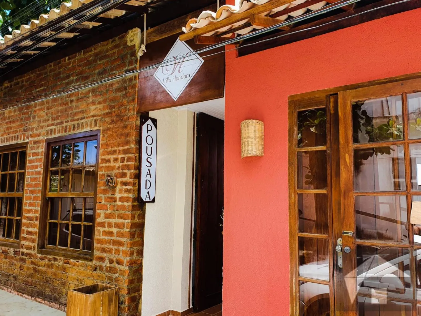 Facade/entrance in Villa Handam