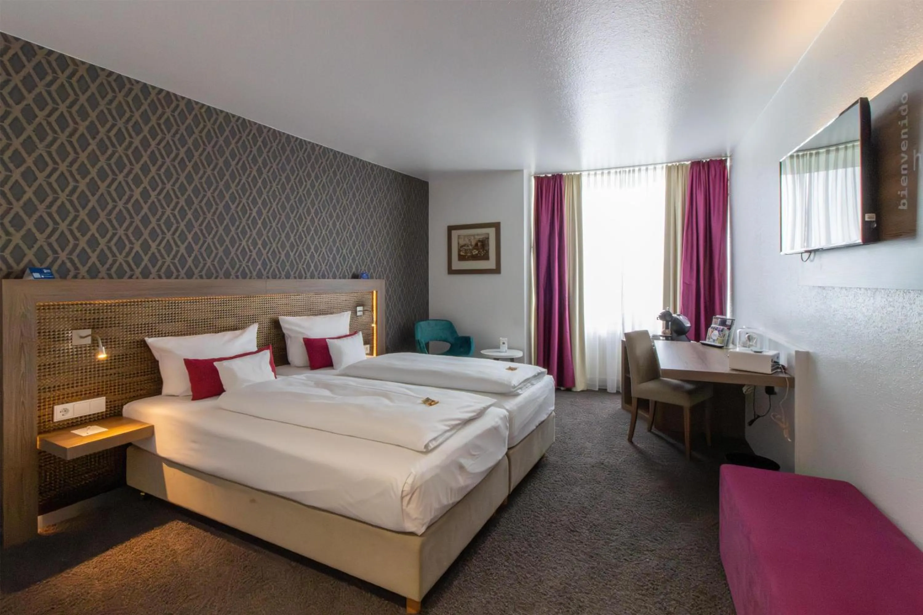 Bedroom, Bed in Best Western Plus Palatin Kongresshotel