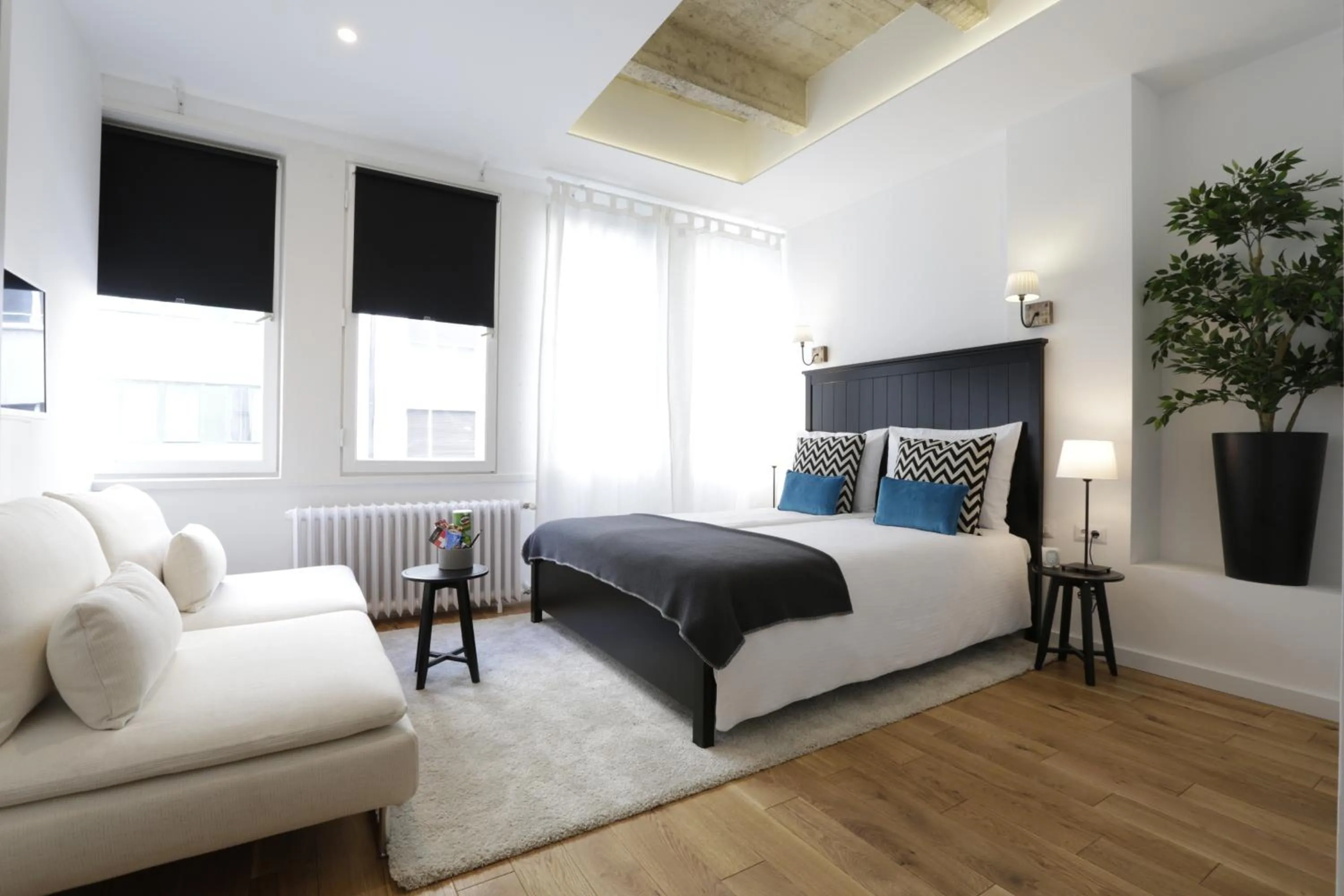 TV and multimedia, Bed in Apartments Angel, Zagreb City Center, Just 50 m from Main Square