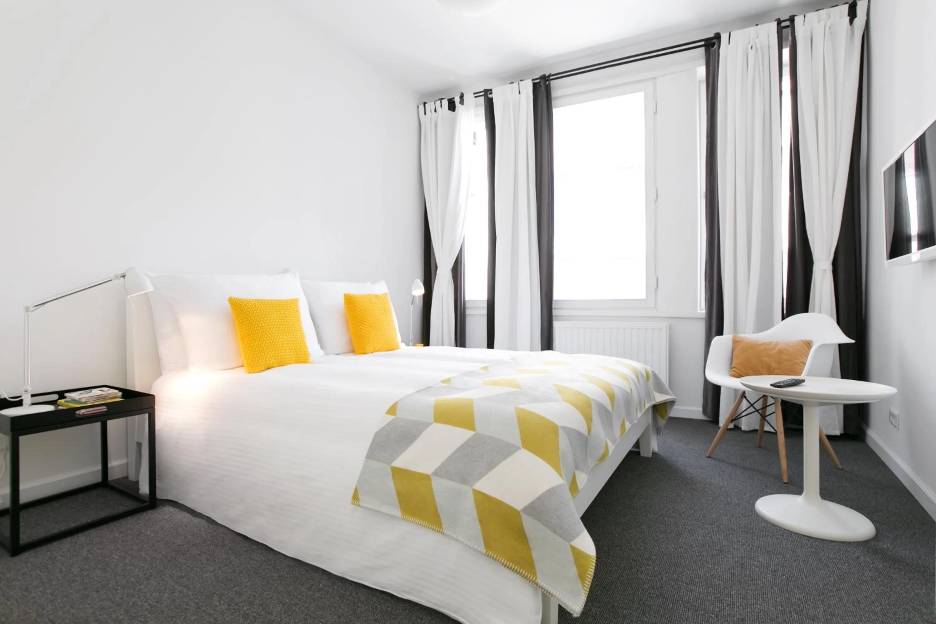 Bed in Apartments Angel, Zagreb City Center, Just 50 m from Main Square