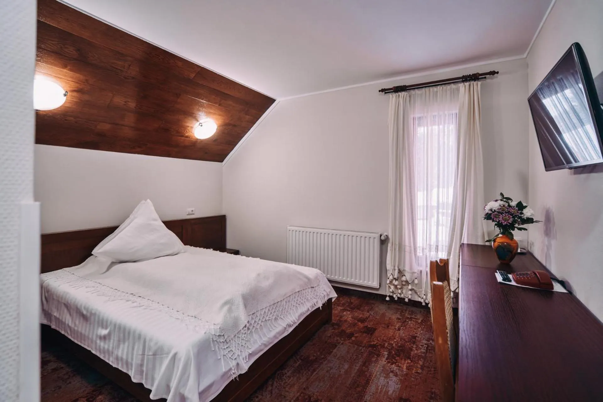 Photo of the whole room in Complex Turistic Bucovina