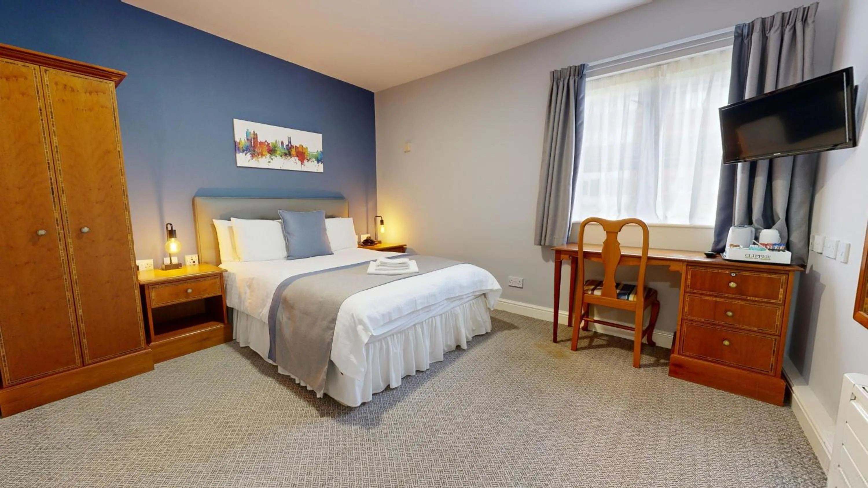 Bedroom, Bed in Yarnfield Park Training And Conference Centre