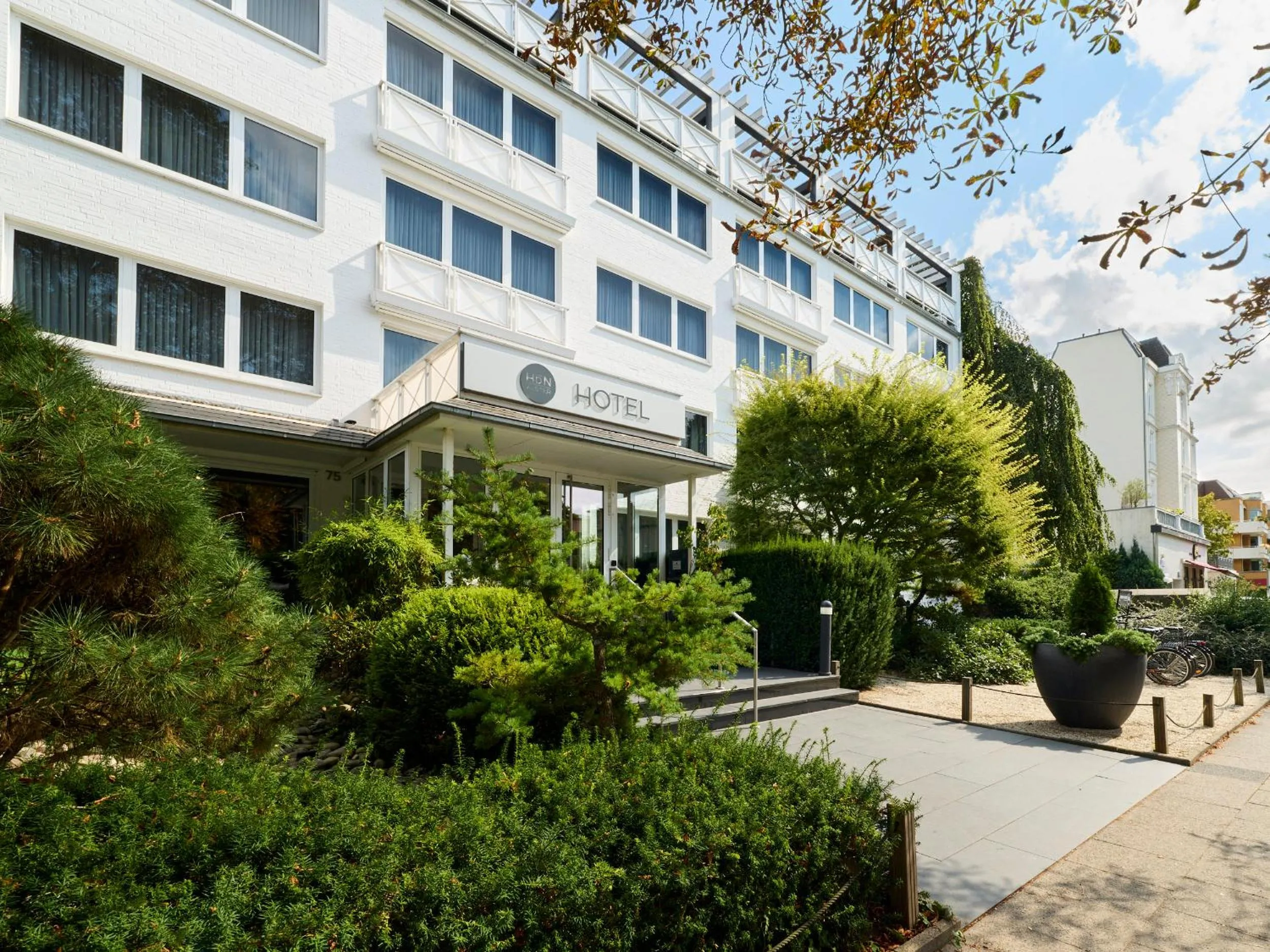 Street view in Hotel du Nord Alster - auf der Uhlenhorst - SELF CHECK-IN