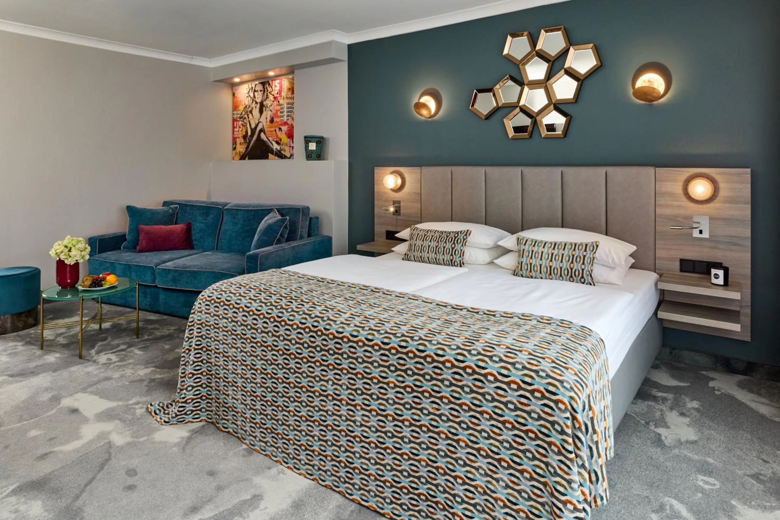 Photo of the whole room, Bed in Hotel du Nord Alster - auf der Uhlenhorst - SELF CHECK-IN