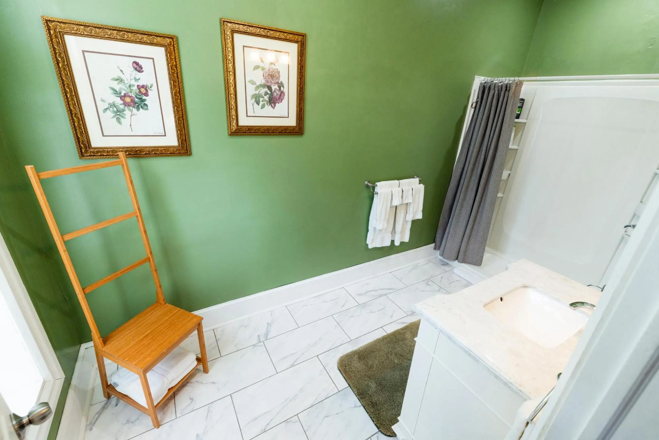 Gifford-Risley House Bed and Breakfast