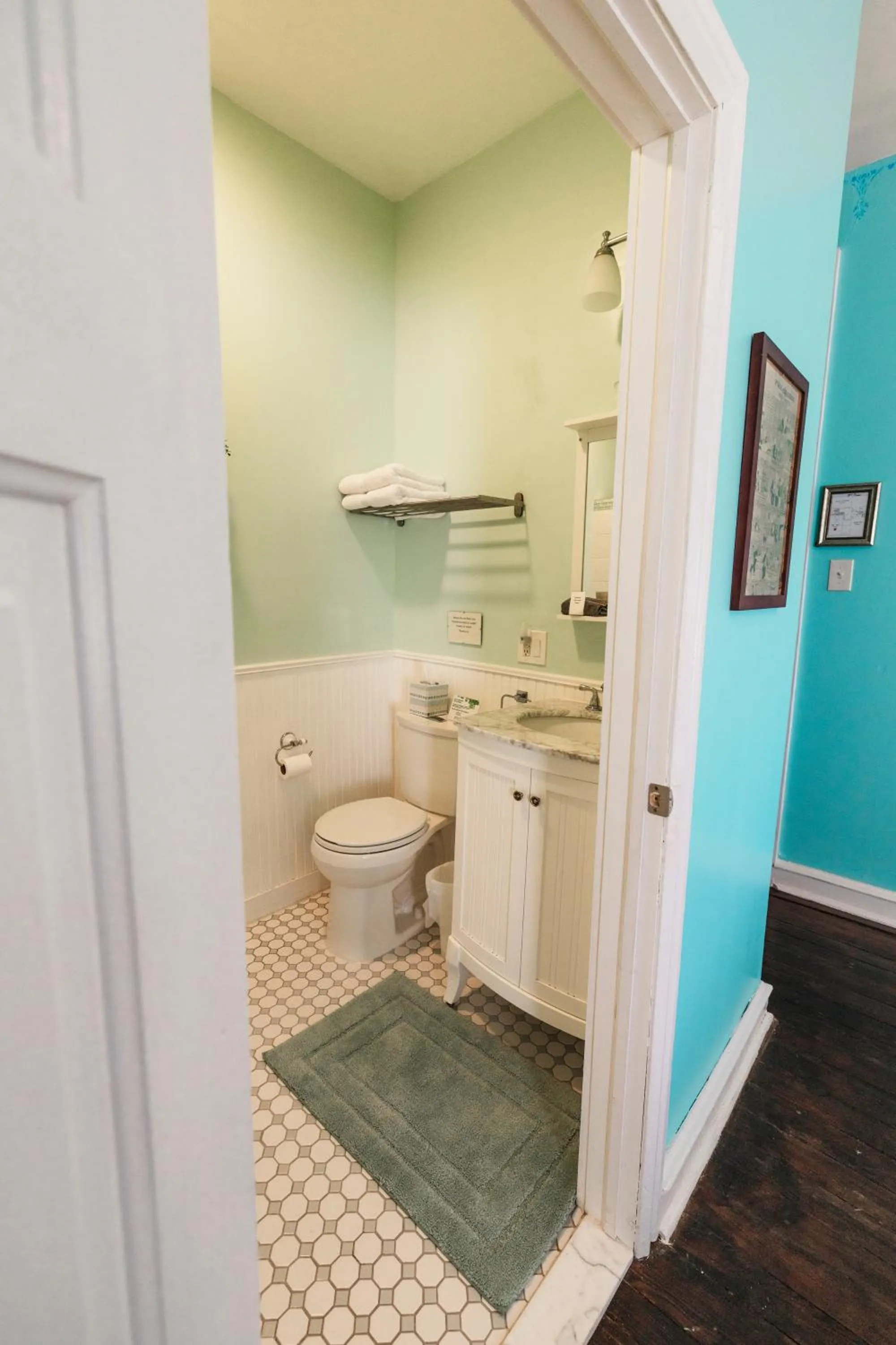 Gifford-Risley House Bed and Breakfast