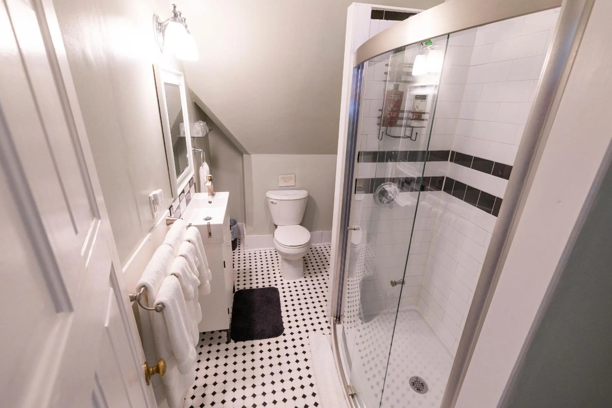 Gifford-Risley House Bed and Breakfast