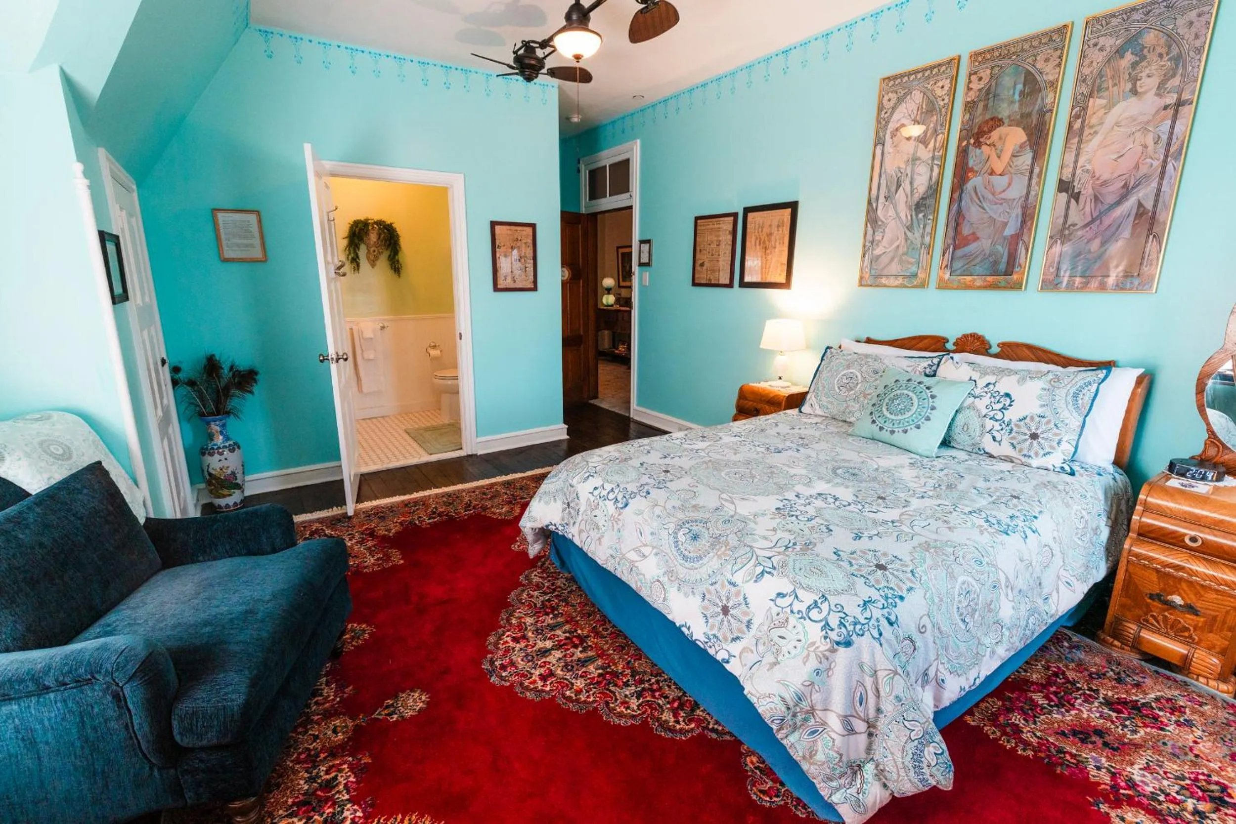 Bed in Gifford-Risley House Bed and Breakfast