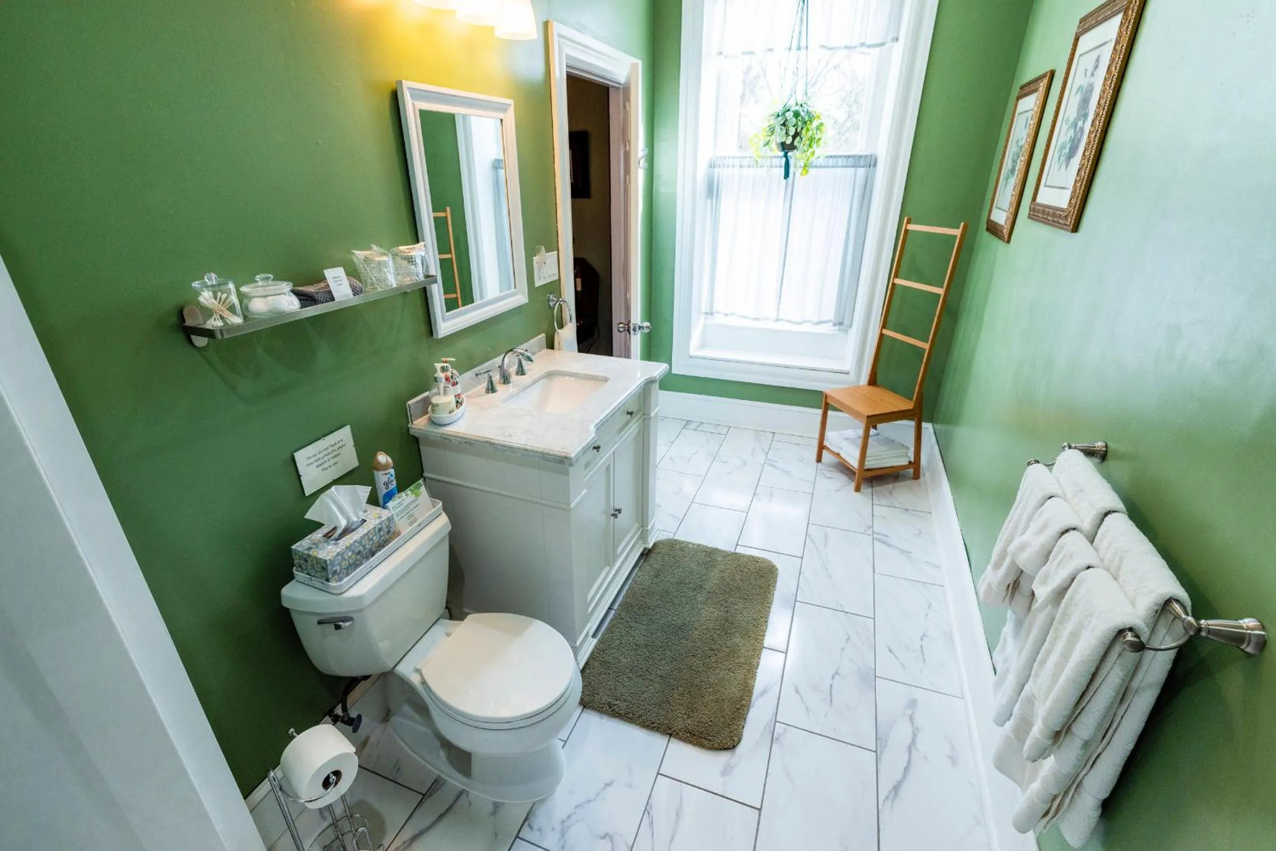 Gifford-Risley House Bed and Breakfast