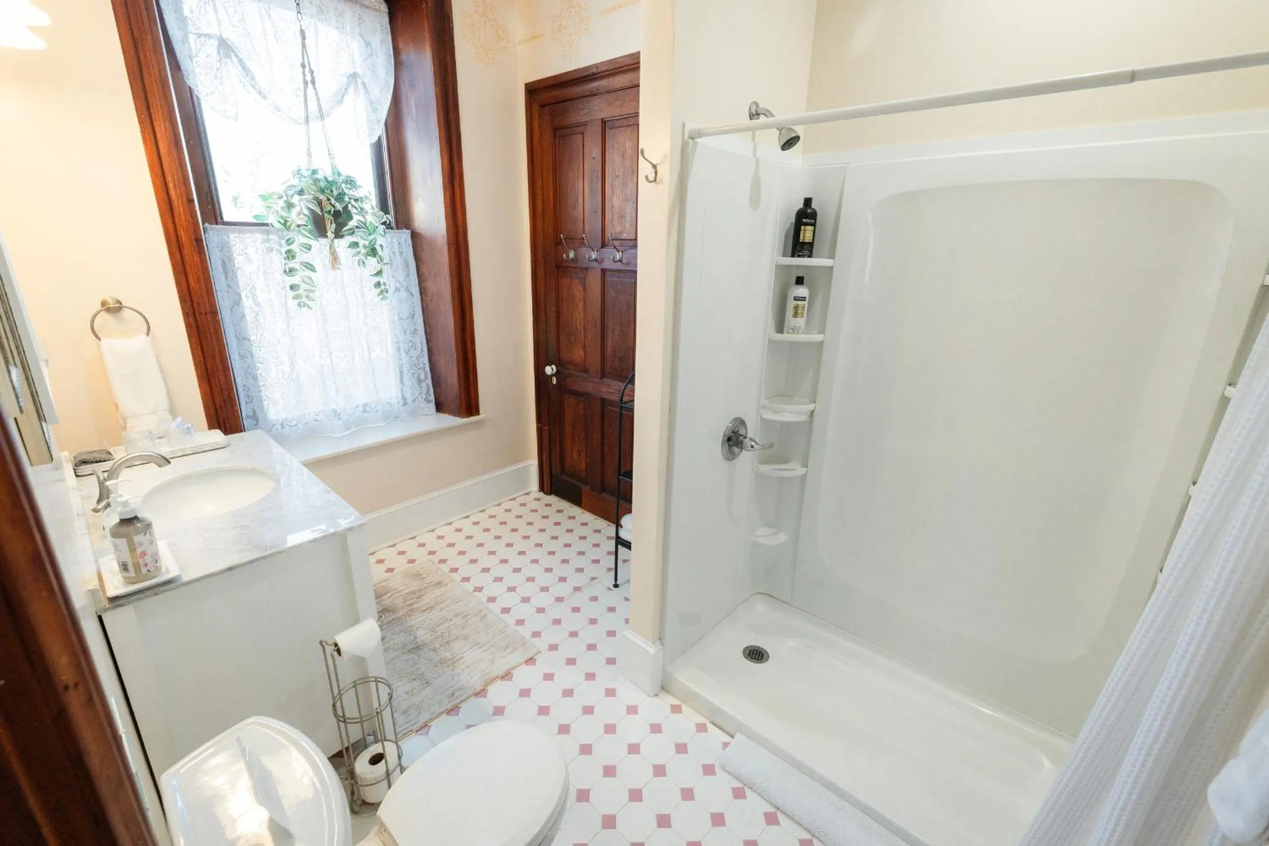 Gifford-Risley House Bed and Breakfast