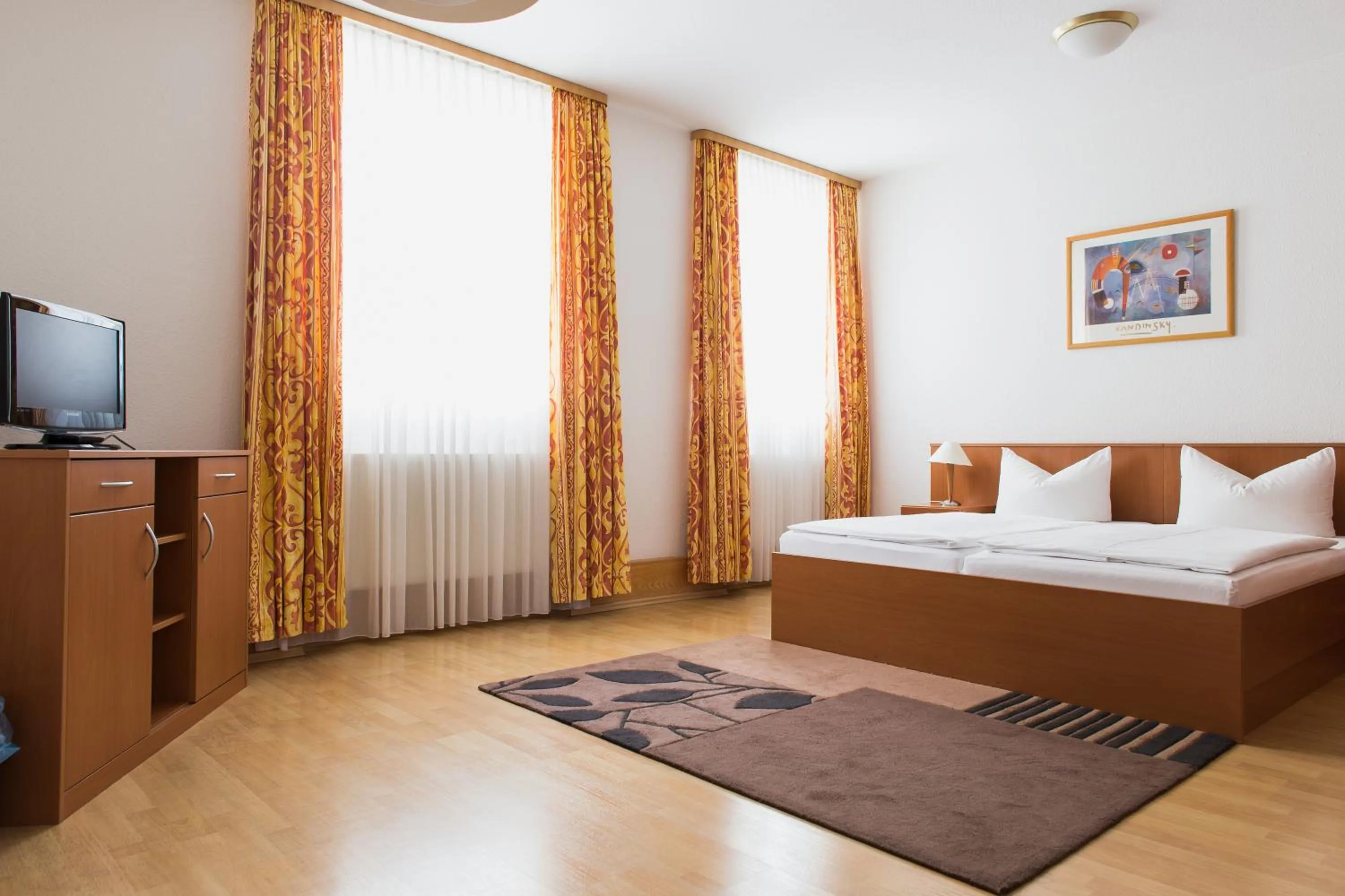 Photo of the whole room, Bed in Altwernigeröder Apparthotel