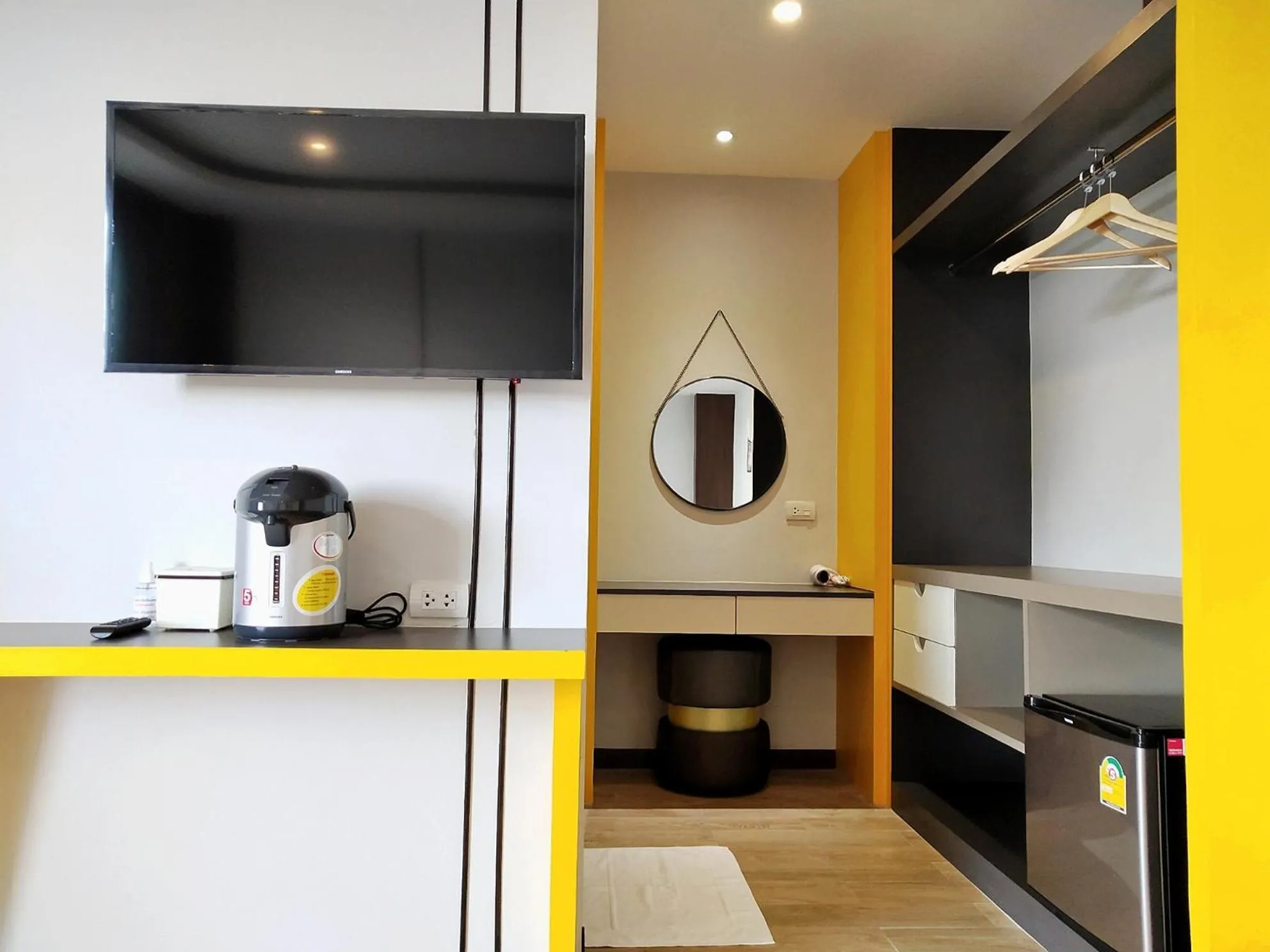 TV and multimedia in โคโค่ โฮเทล KOCO Hotel