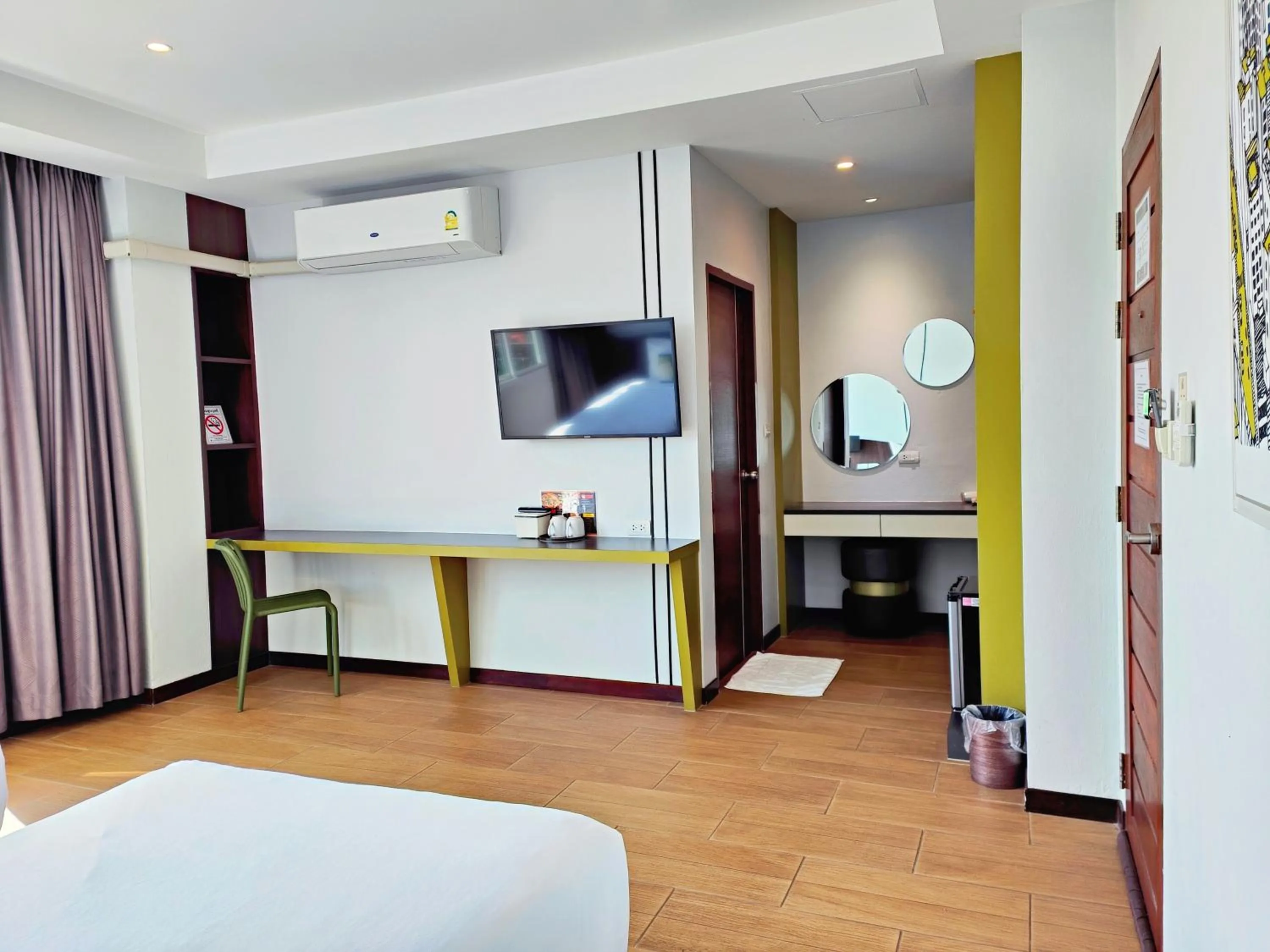 TV and multimedia, Bed in โคโค่ โฮเทล KOCO Hotel