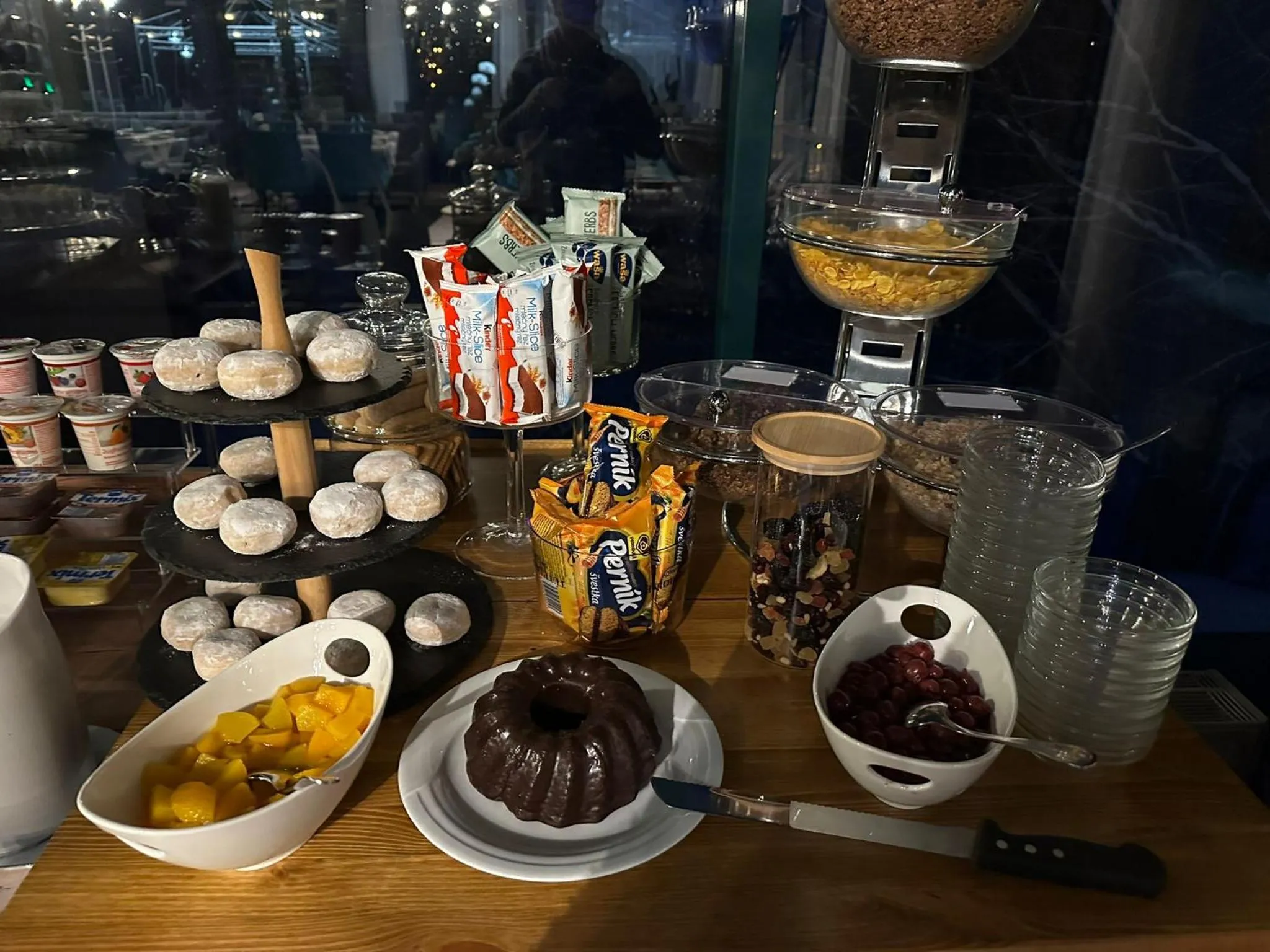 Buffet breakfast in Parkhotel Waldschlösschen