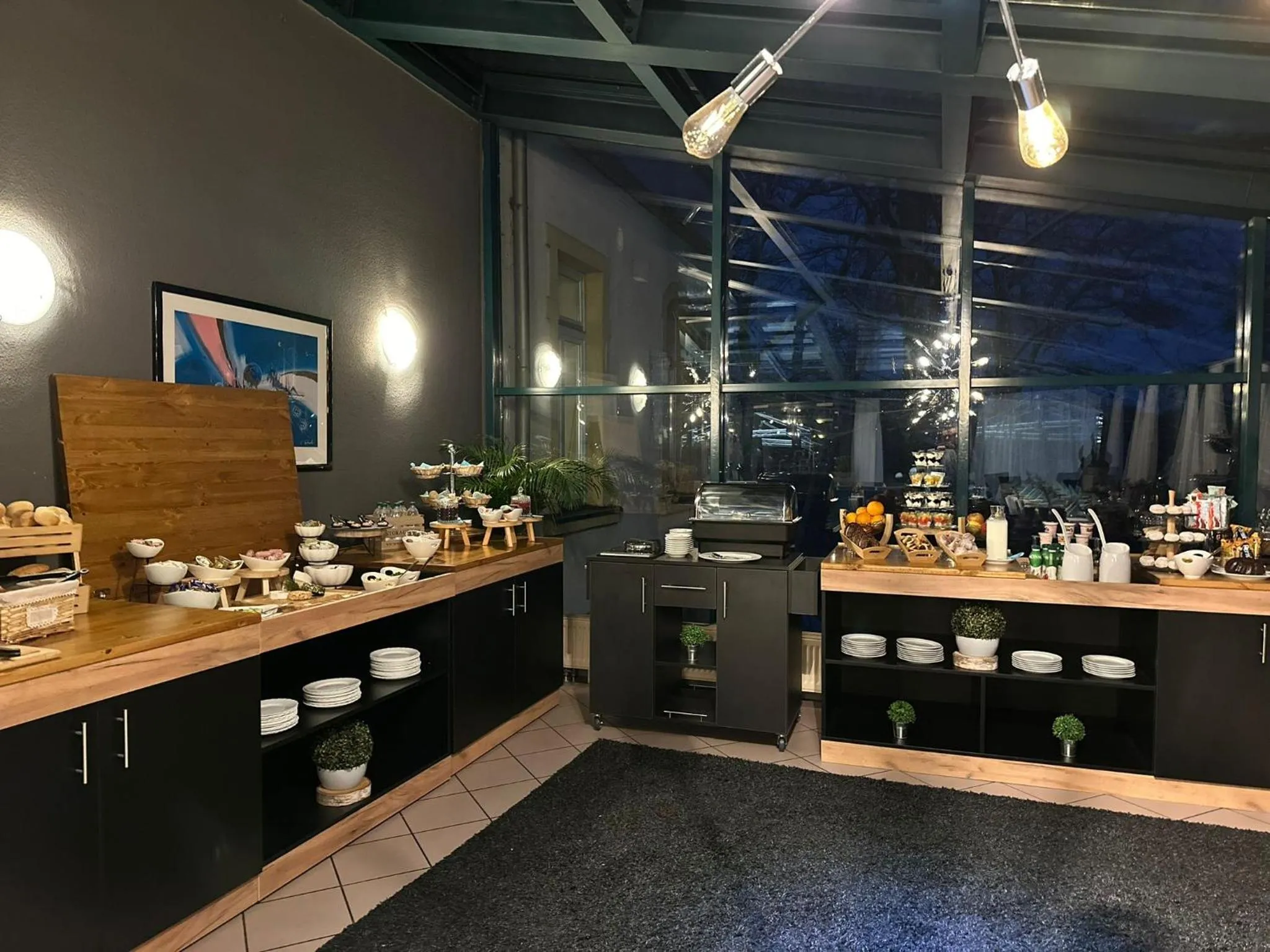 Buffet breakfast in Parkhotel Waldschlösschen