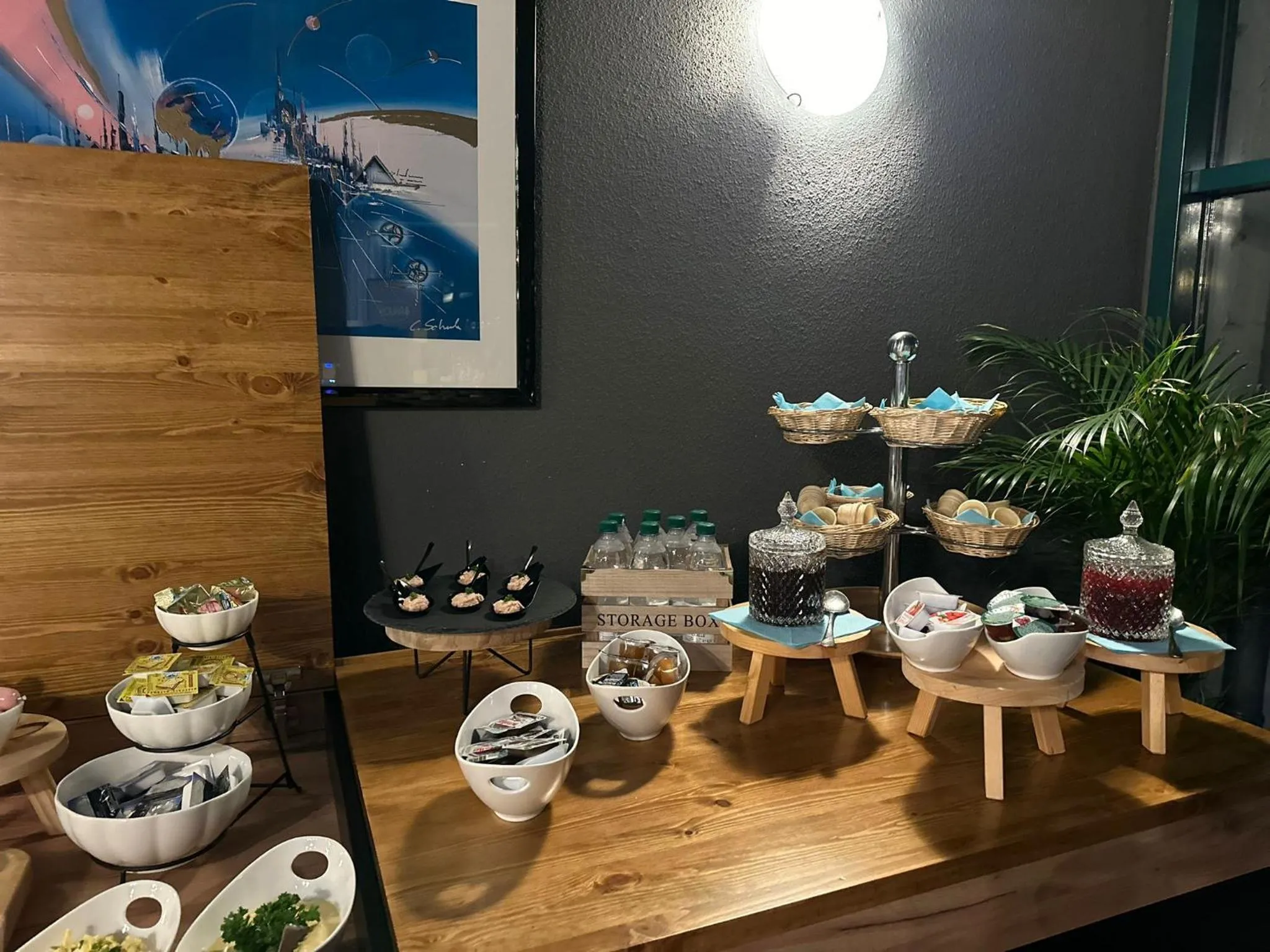 Buffet breakfast in Parkhotel Waldschlösschen