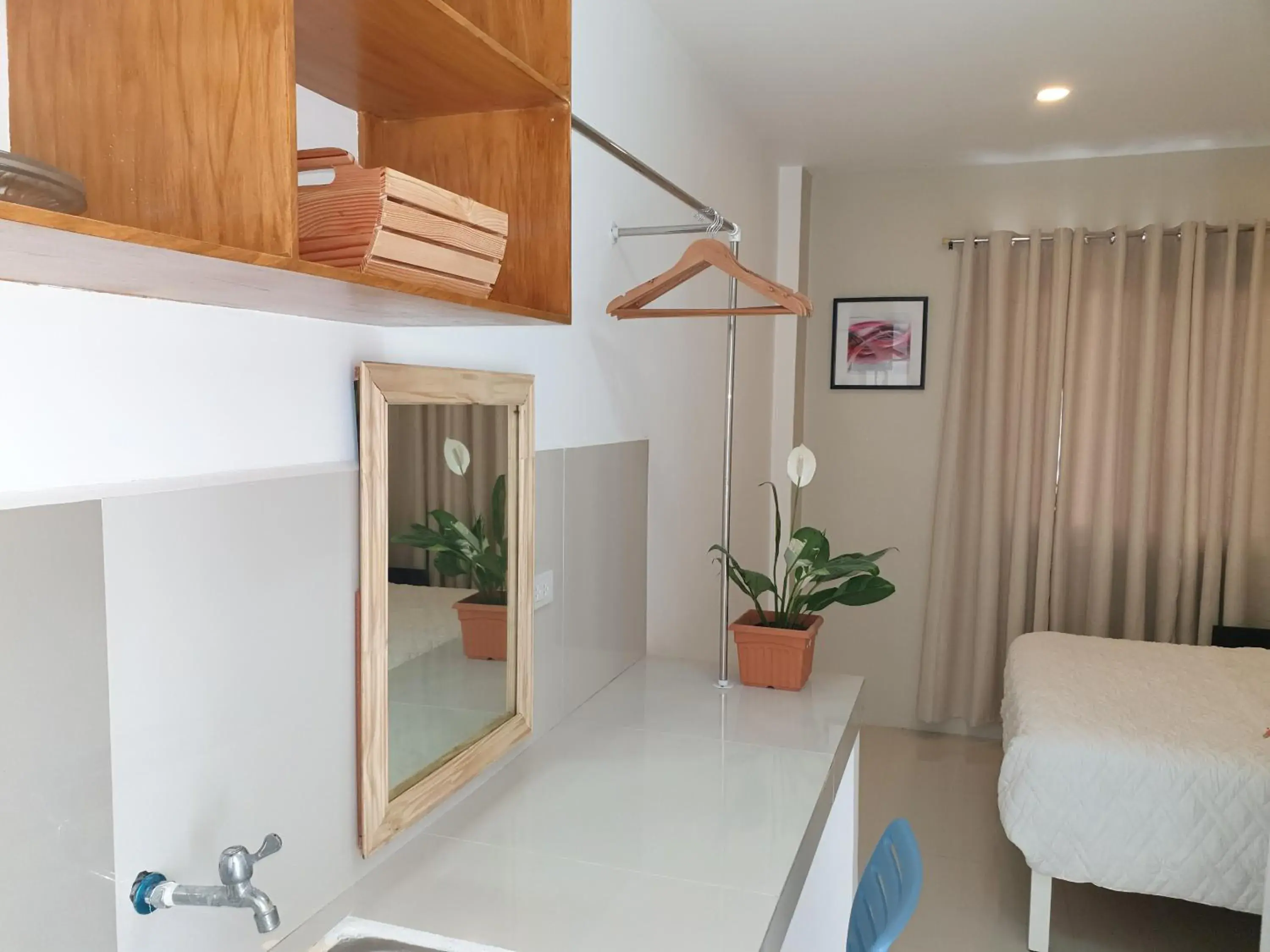 Double Room with Private Bathroom in Borj Place Double Room with Private Bathroom in Borj Place