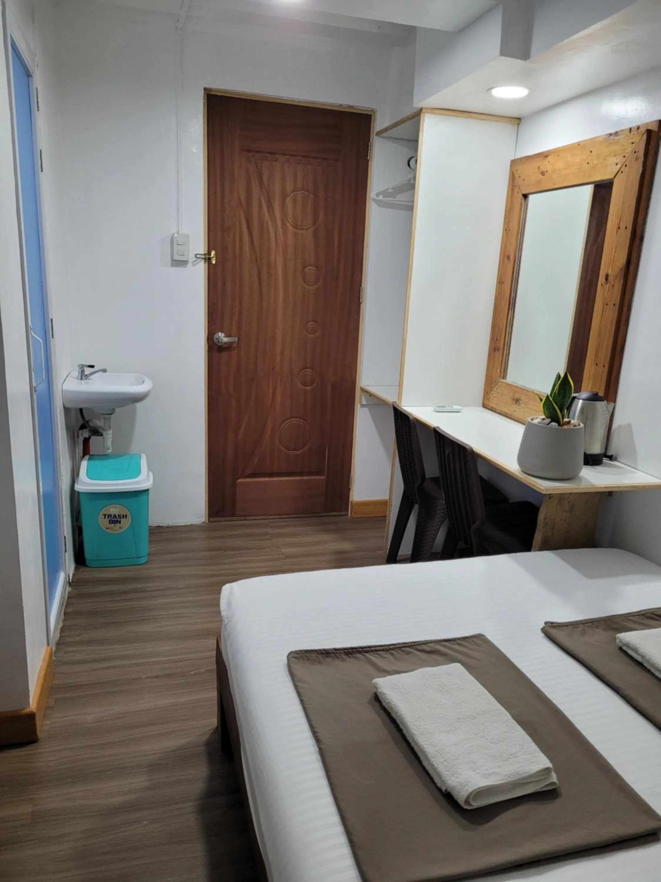 Other, Bed in Borj Place