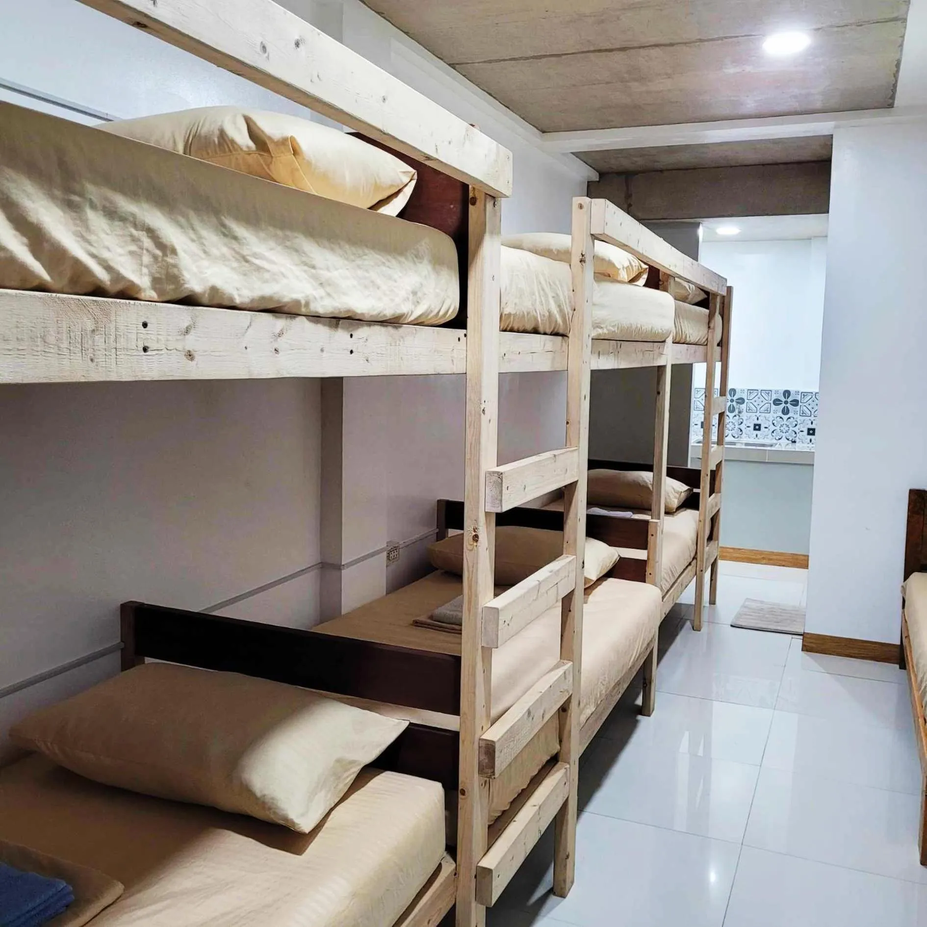 bunk bed, Bed in Borj Place