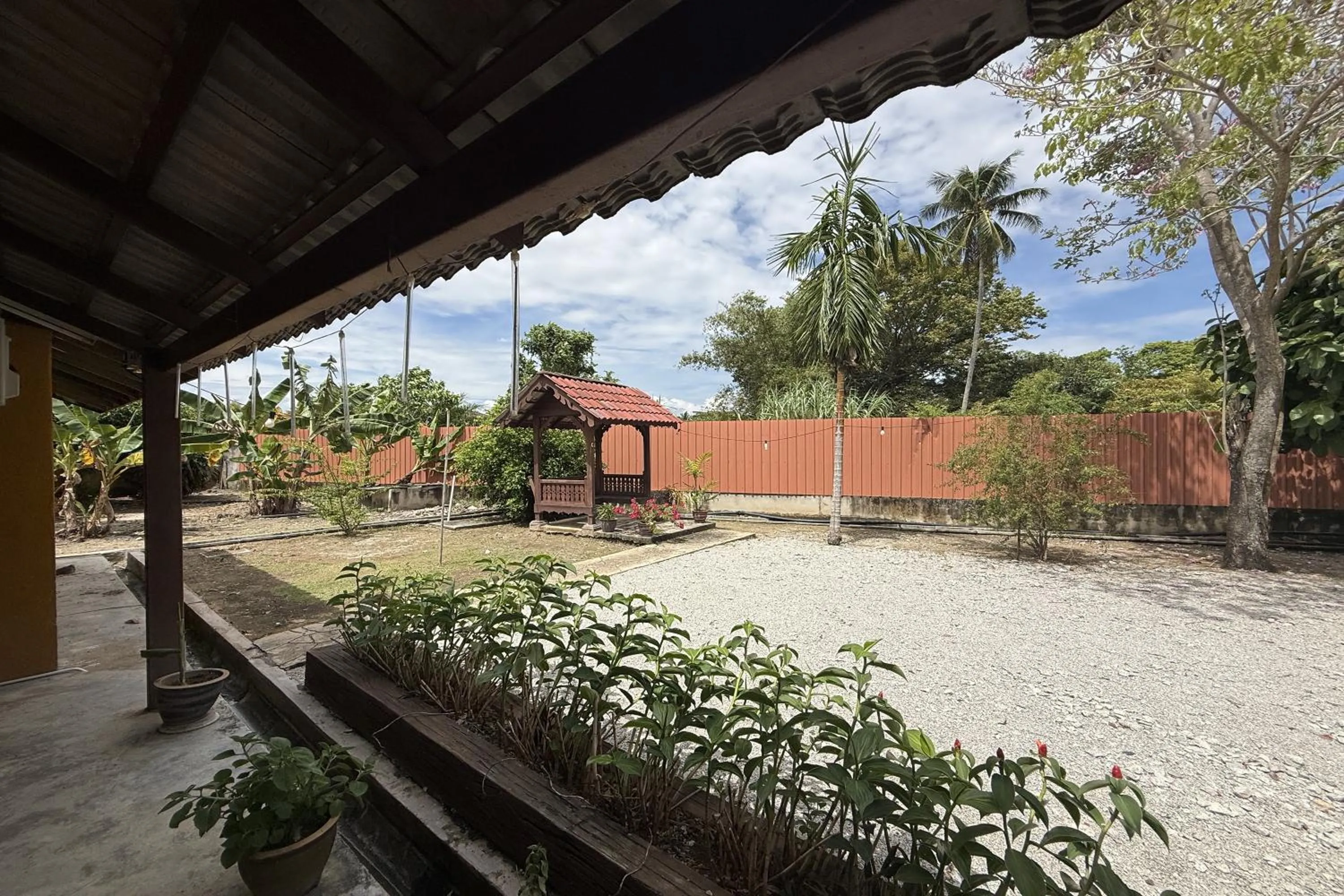 Property building in Inapan Taman Herba