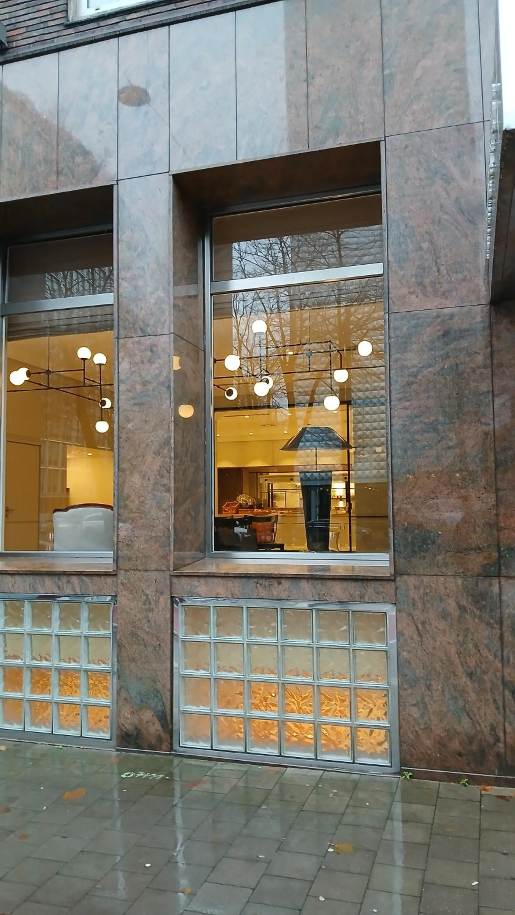 Property building in Alster-Hof