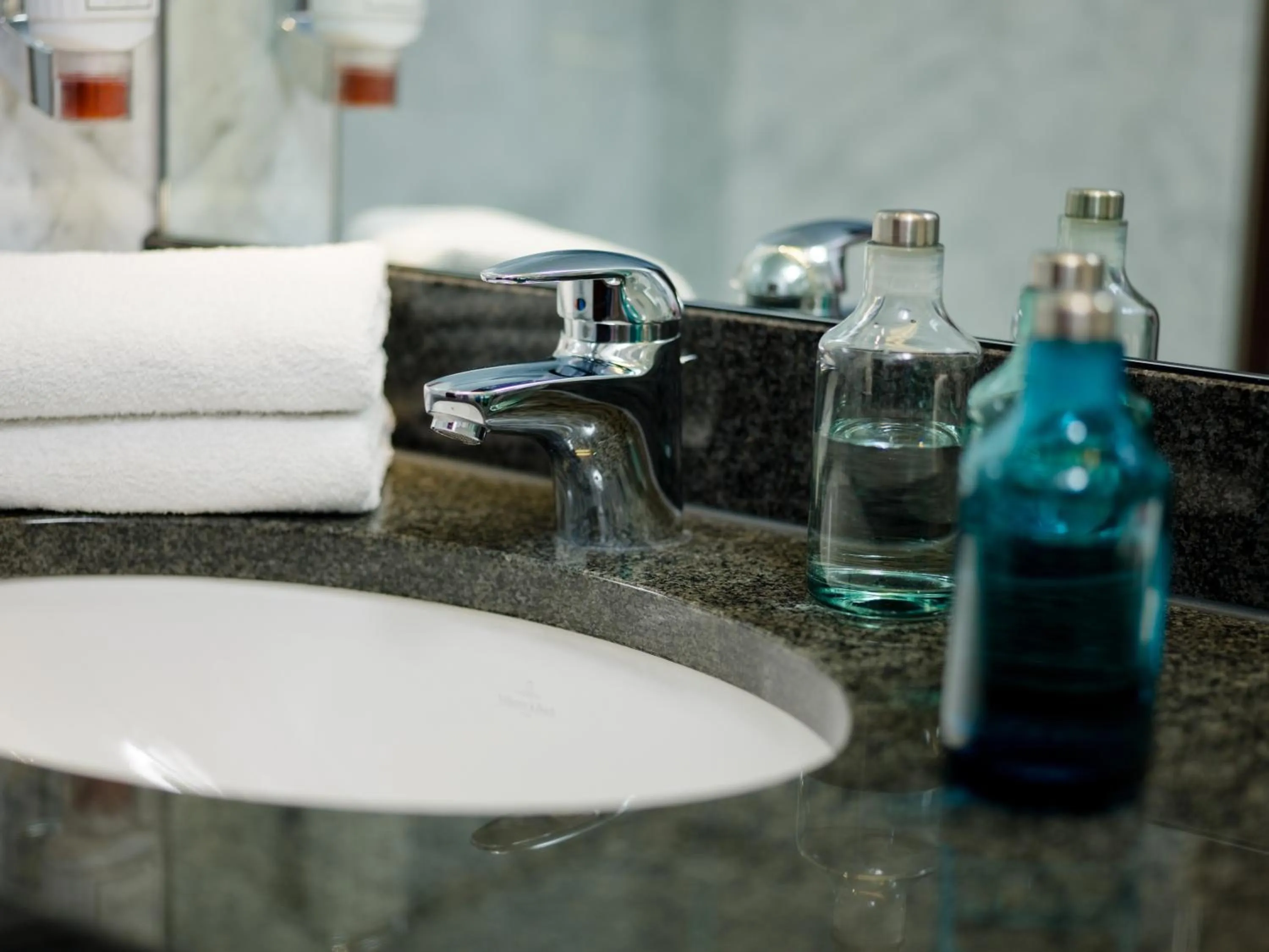 Bathroom in Carathotel Basel/Weil am Rhein